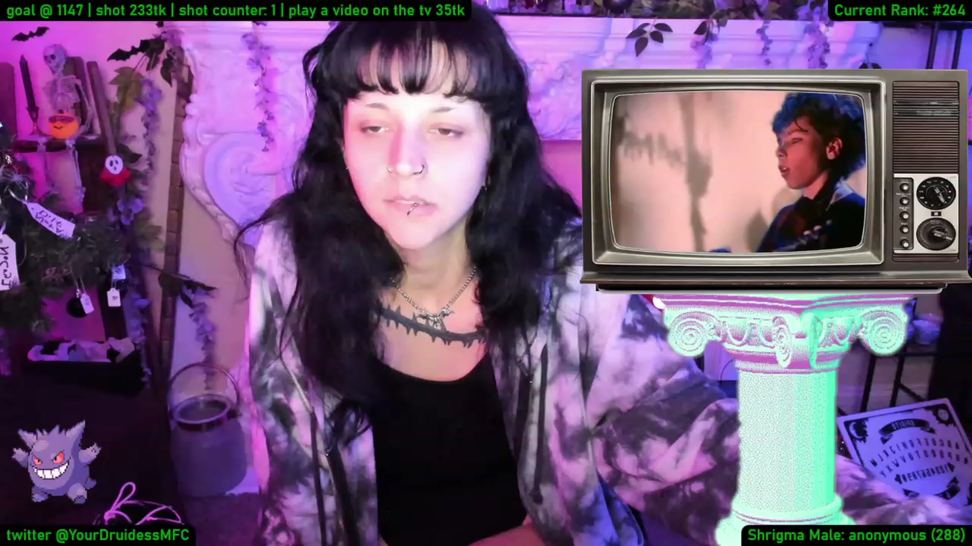 Gallery image thumbnail from YourDruidess's myfreecams stream on, 01/16/2023, 10:03 image 18 of 20