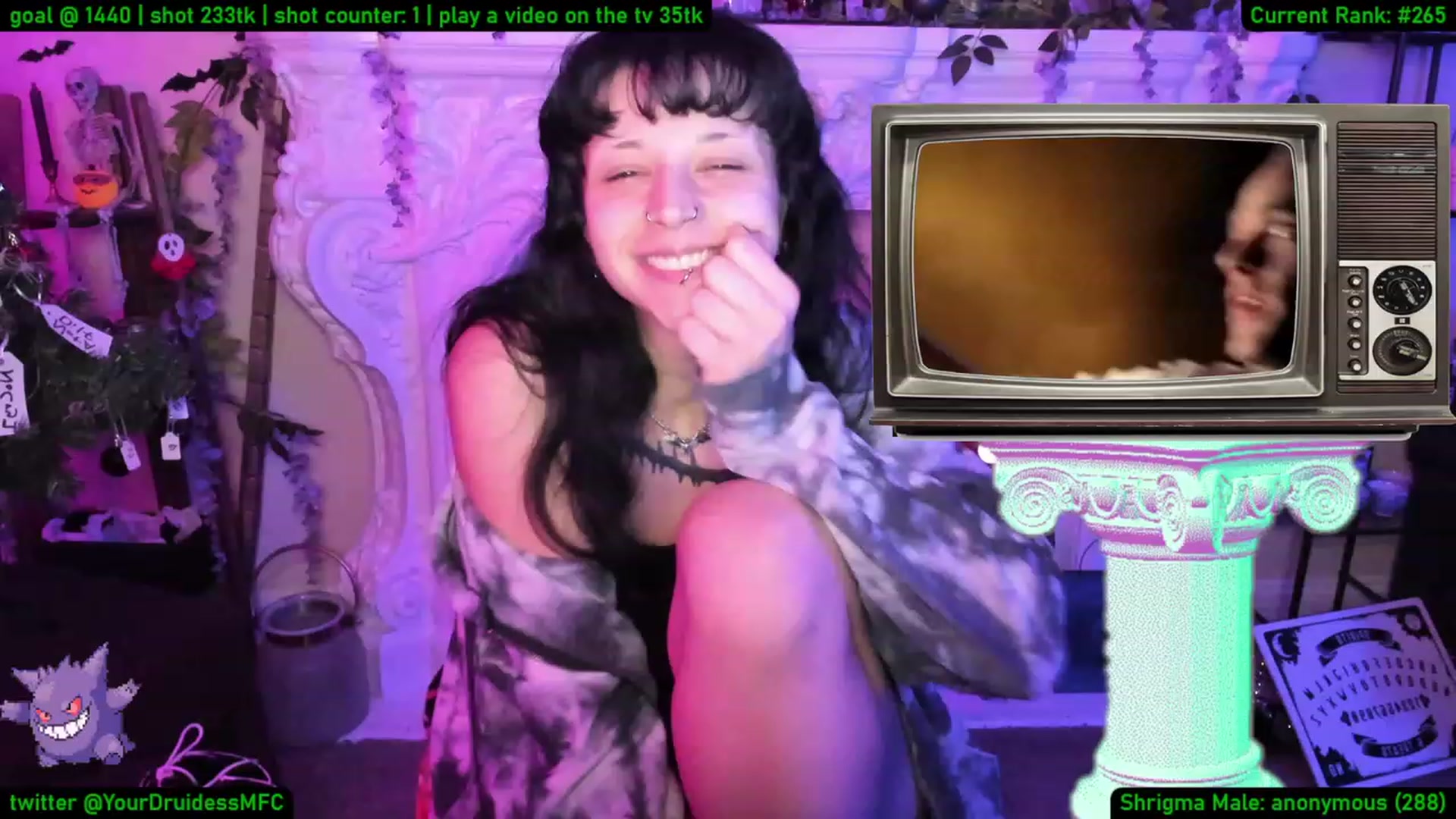 Gallery image thumbnail from YourDruidess's myfreecams stream on, 01/16/2023, 10:03 image 2 of 20