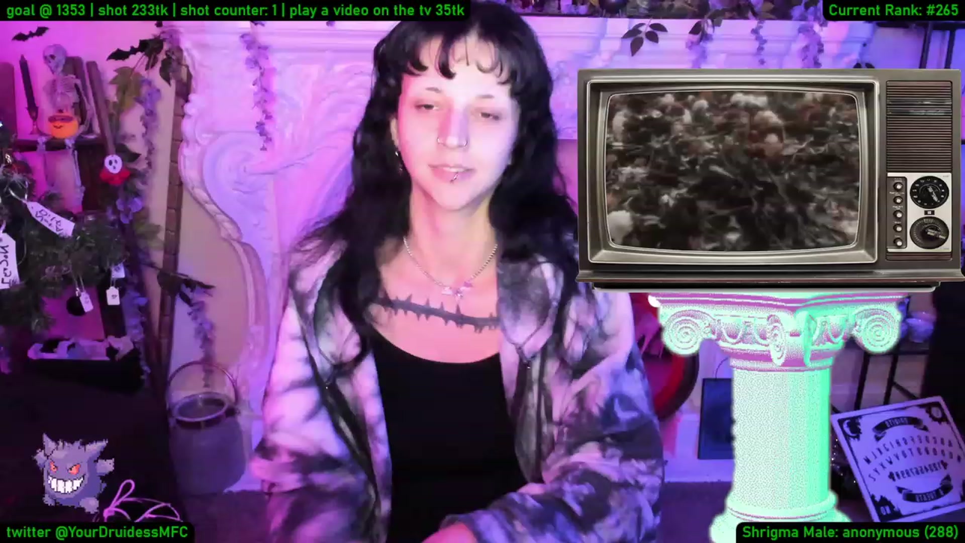 Gallery image thumbnail from YourDruidess's myfreecams stream on, 01/16/2023, 10:03 image 12 of 20