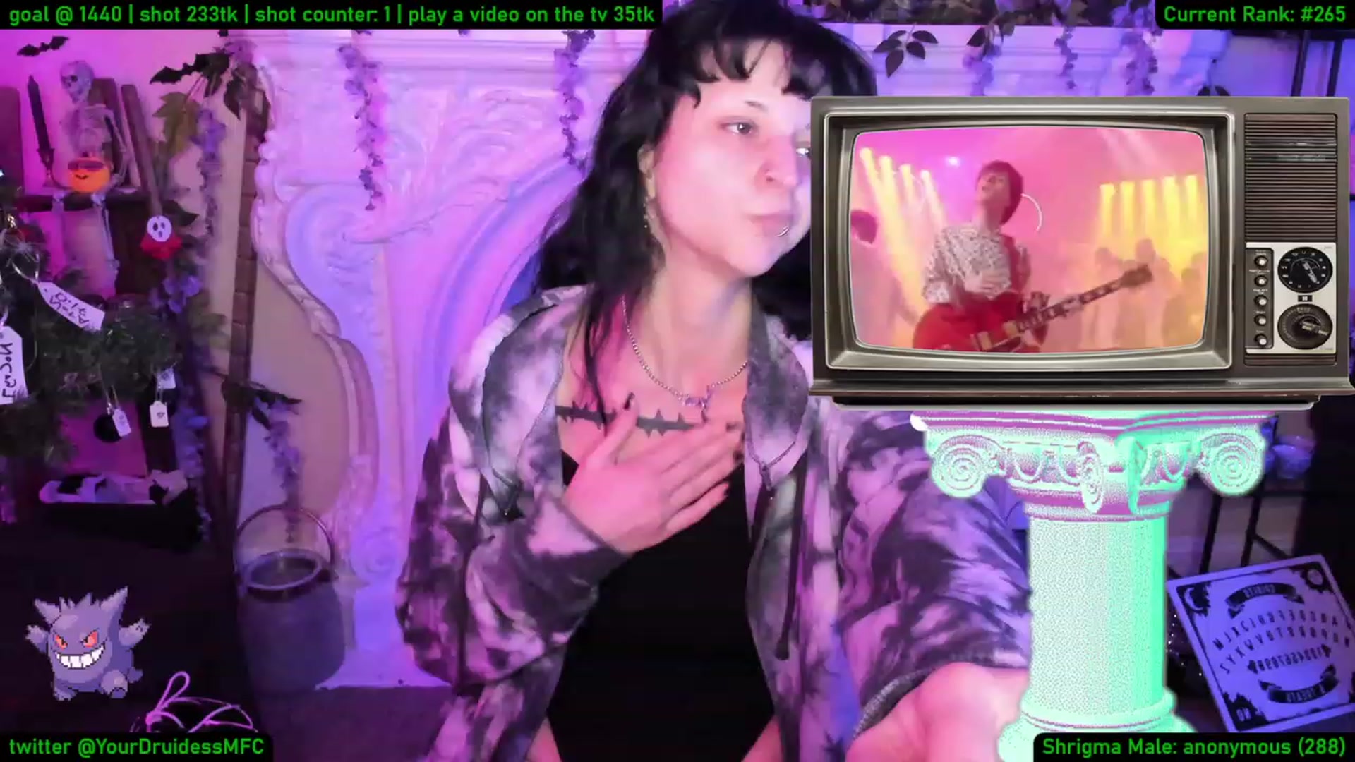 Gallery image thumbnail from YourDruidess's myfreecams stream on, 01/16/2023, 10:03 image 6 of 20