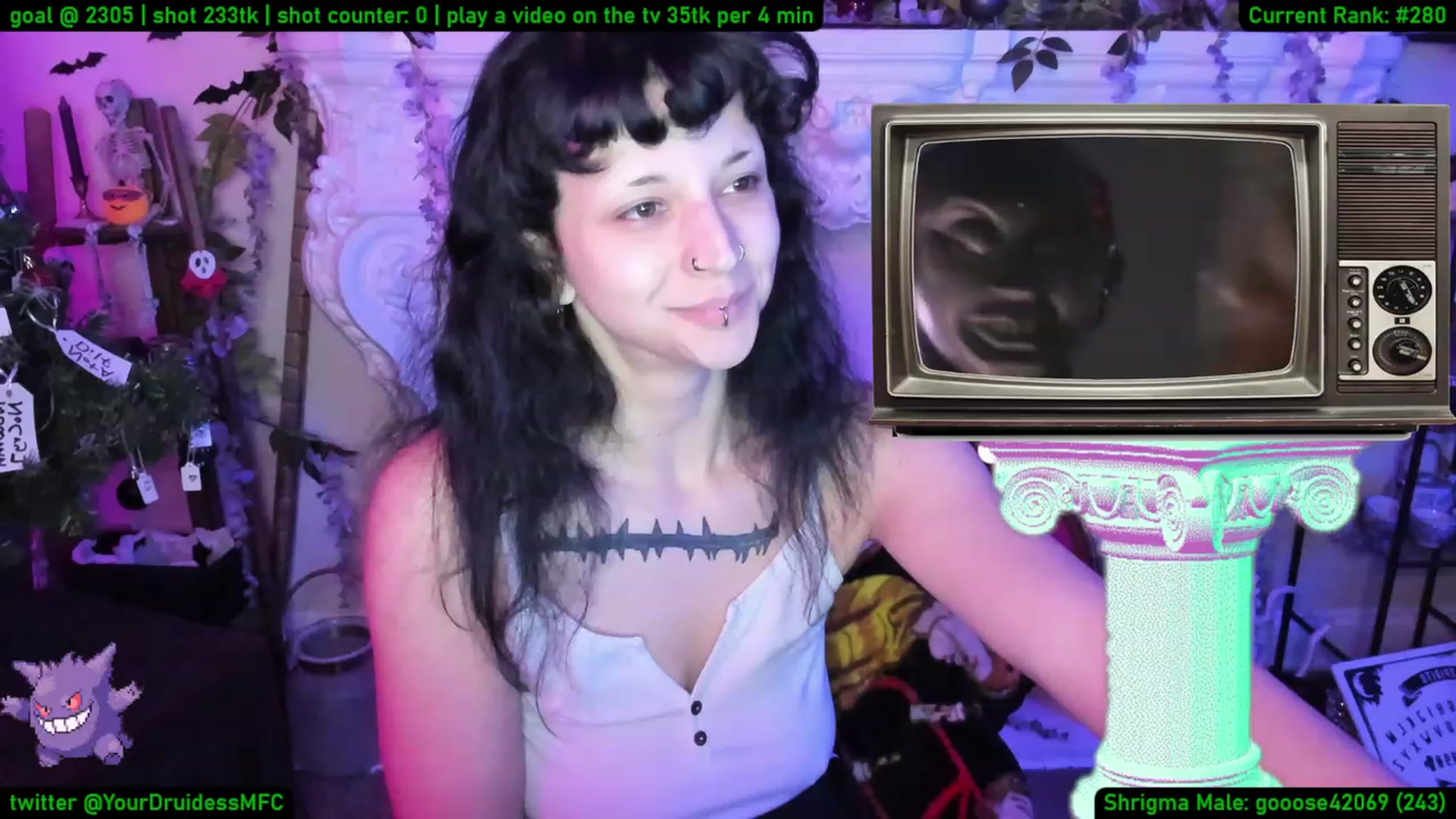Gallery image thumbnail from YourDruidess's myfreecams stream on, 01/17/2023, 10:09 image 15 of 20