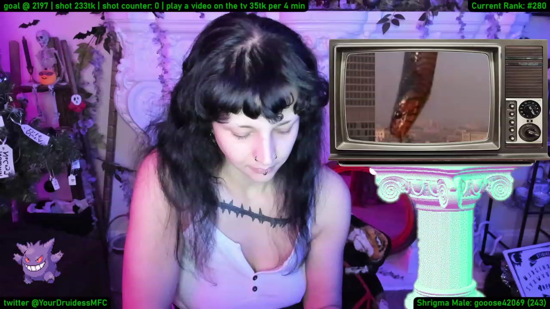 Gallery image thumbnail from YourDruidess's myfreecams stream on, 01/17/2023, 10:09 image 17 of 20