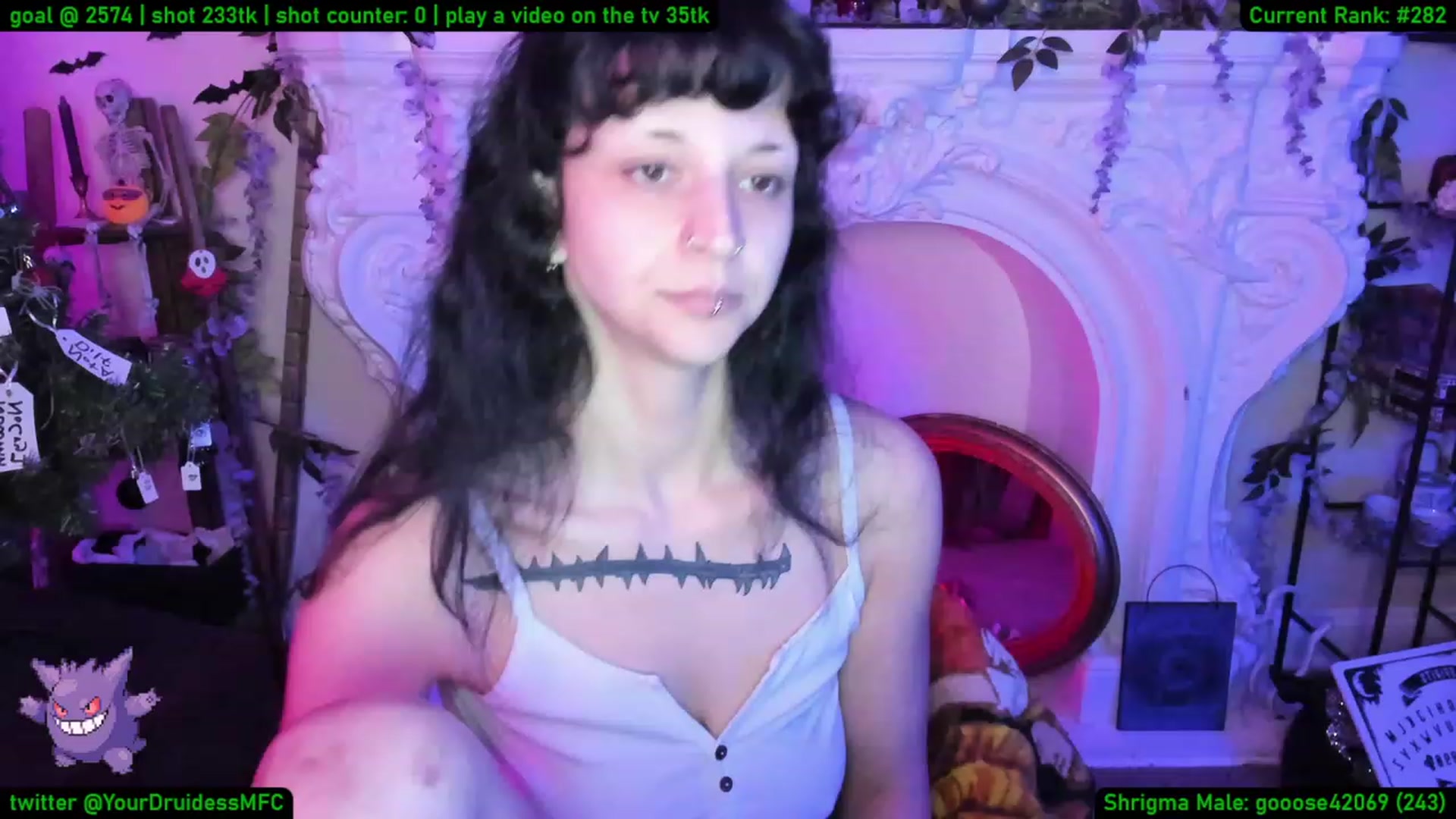 Gallery image thumbnail from YourDruidess's myfreecams stream on, 01/17/2023, 10:09 image 1 of 20