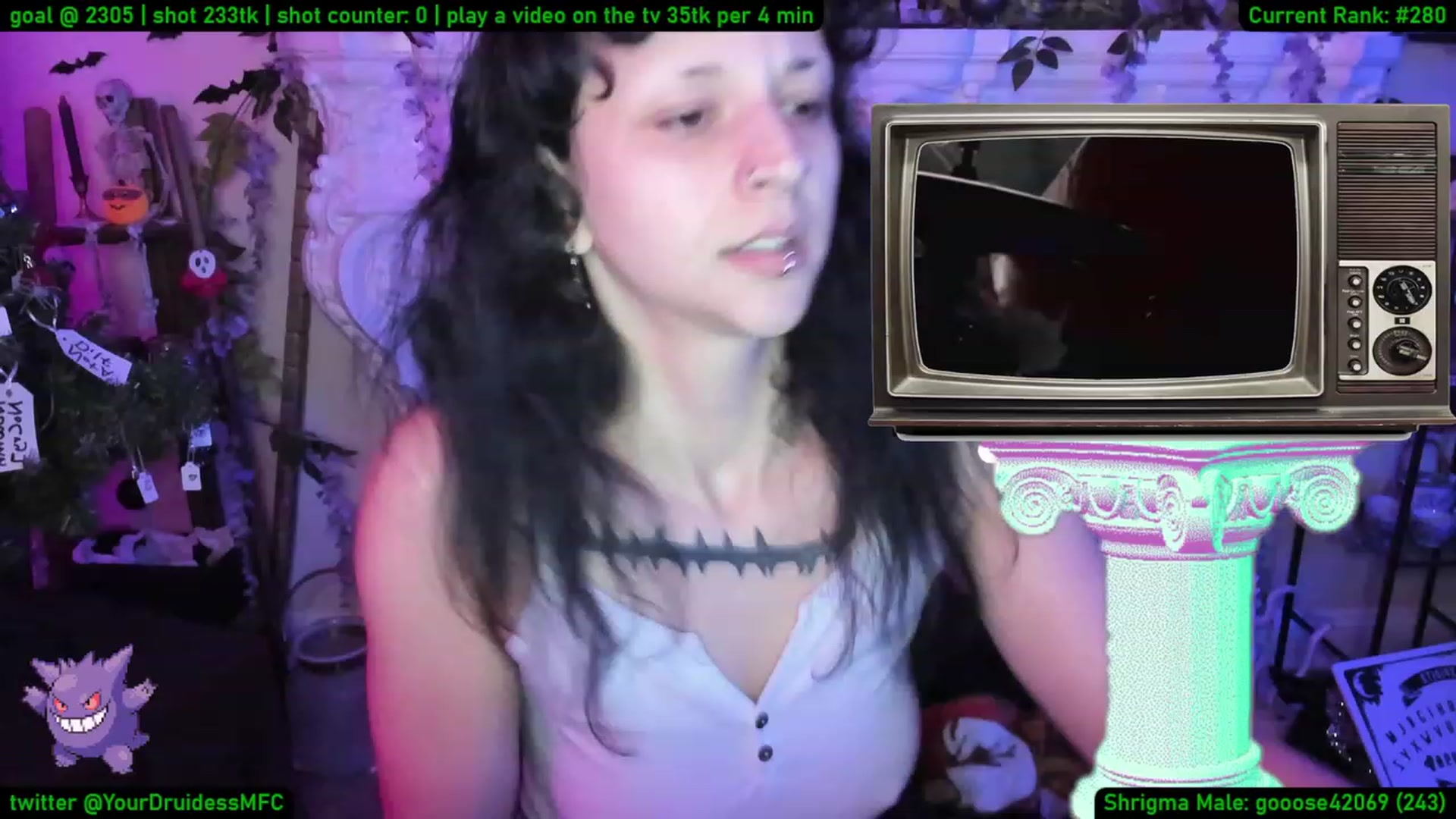 Gallery image thumbnail from YourDruidess's myfreecams stream on, 01/17/2023, 10:09 image 14 of 20