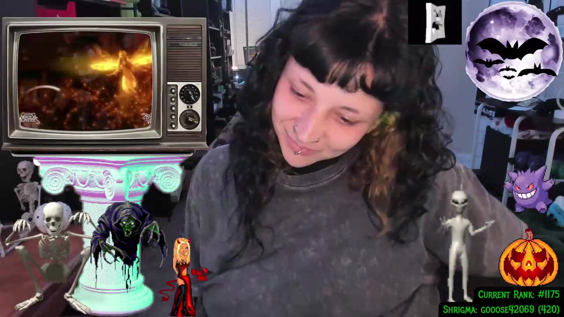 Gallery image thumbnail from YourDruidess's myfreecams stream on, 10/16/2023, 02:10 image 9 of 20