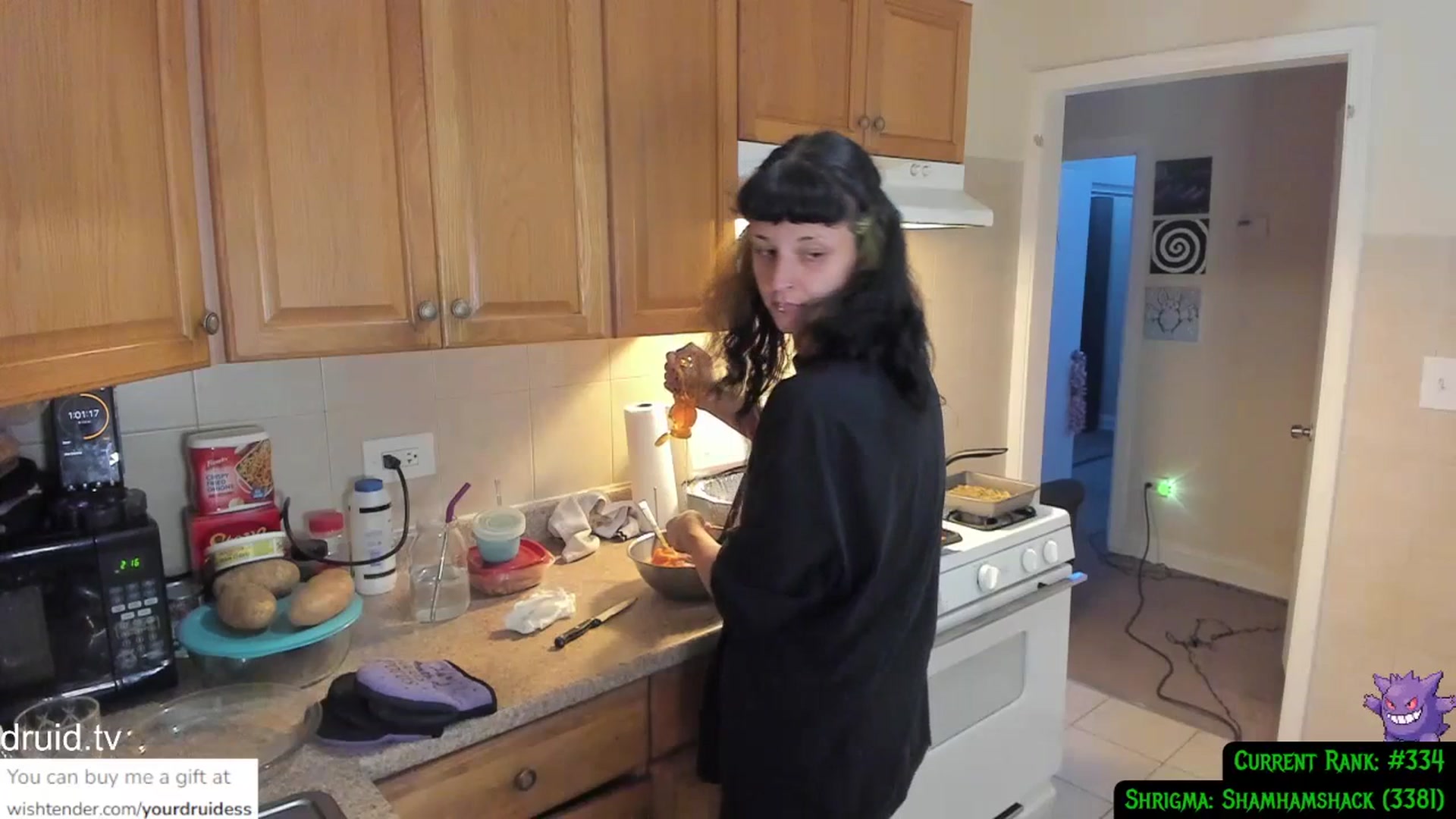 Gallery image thumbnail from YourDruidess's myfreecams stream on, 11/24/2023, 01:13 image 13 of 20