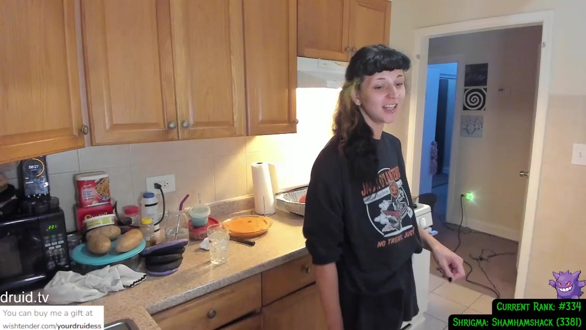 Gallery image thumbnail from YourDruidess's myfreecams stream on, 11/24/2023, 01:13 image 18 of 20