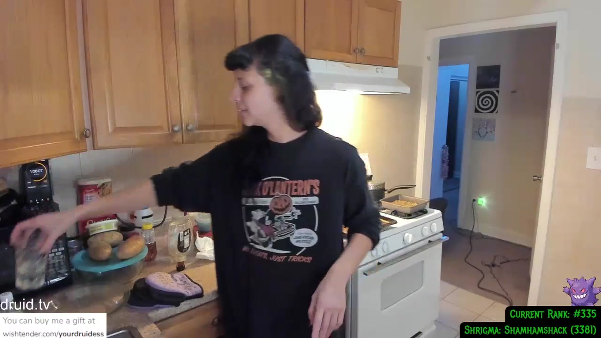 Gallery image thumbnail from YourDruidess's myfreecams stream on, 11/24/2023, 01:13 image 8 of 20