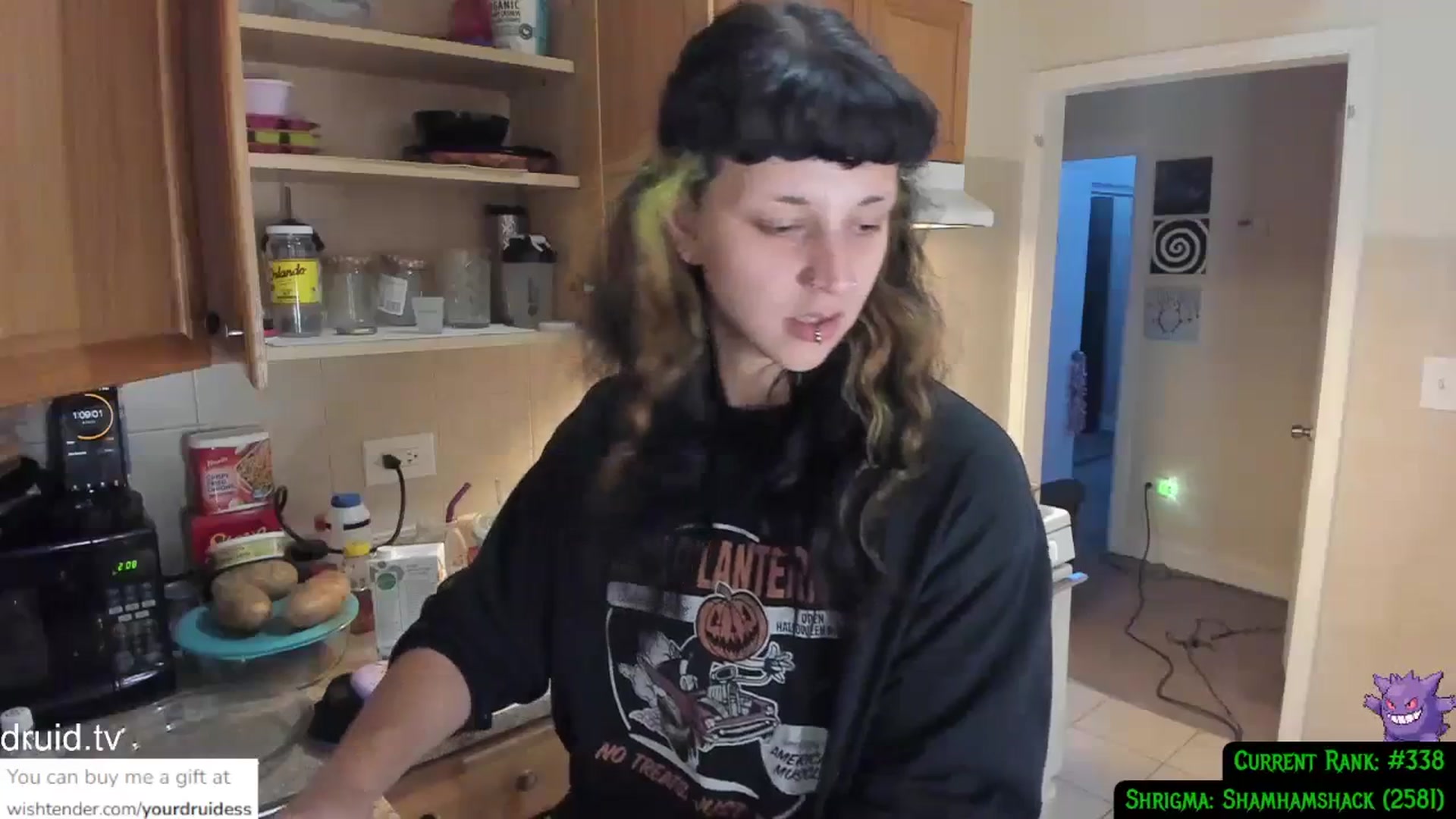 Gallery image thumbnail from YourDruidess's myfreecams stream on, 11/24/2023, 01:13 image 5 of 20