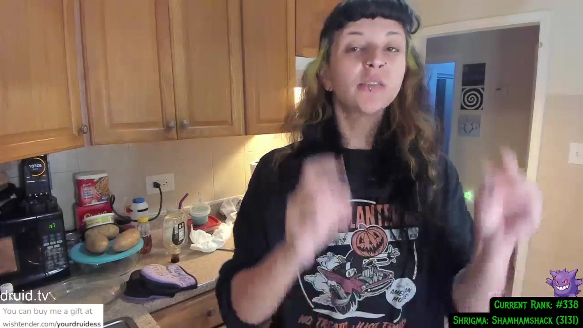 Gallery image thumbnail from YourDruidess's myfreecams stream on, 11/24/2023, 01:13 image 7 of 20