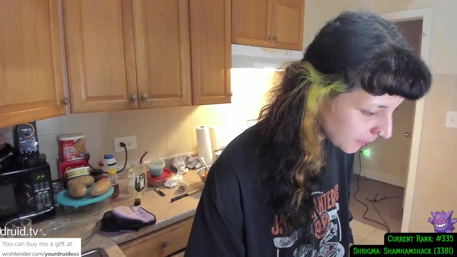 Gallery image thumbnail from YourDruidess's myfreecams stream on, 11/24/2023, 01:13 image 11 of 20