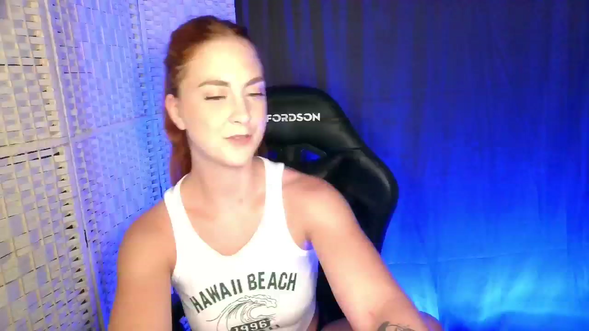Gallery image thumbnail from YourEmilyRose's myfreecams stream on, 07/17/2025, 20:28 image 11 of 20