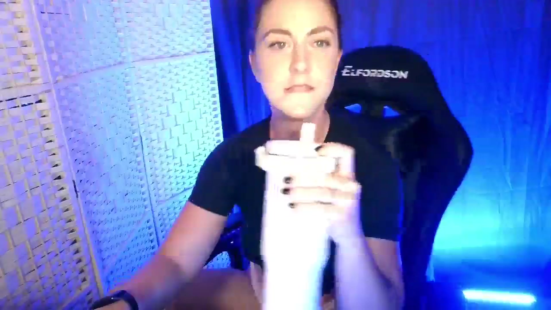Gallery image thumbnail from YourEmilyRose's myfreecams stream on, 08/27/2025, 22:39 image 19 of 20