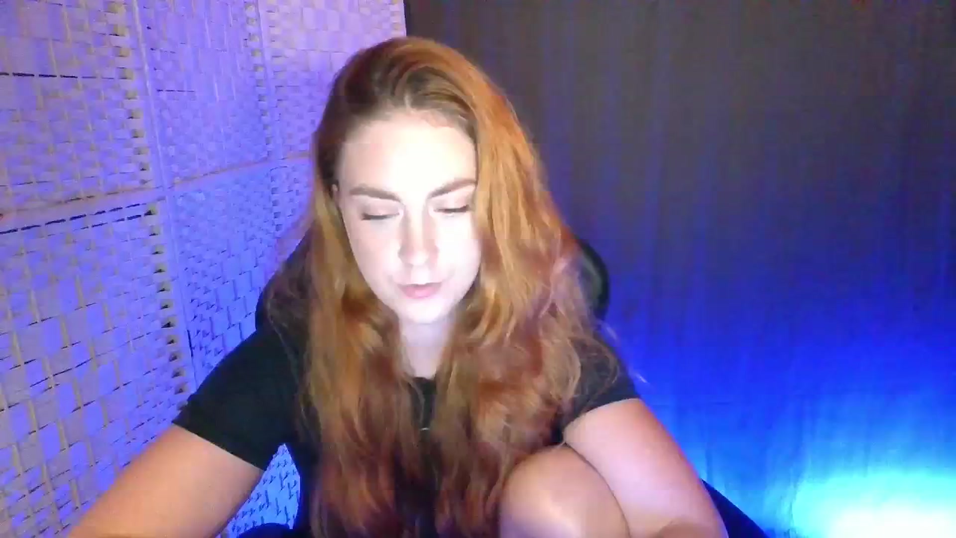 Gallery image thumbnail from YourEmilyRose's myfreecams stream on, 11/27/2025, 24:04 image 6 of 20