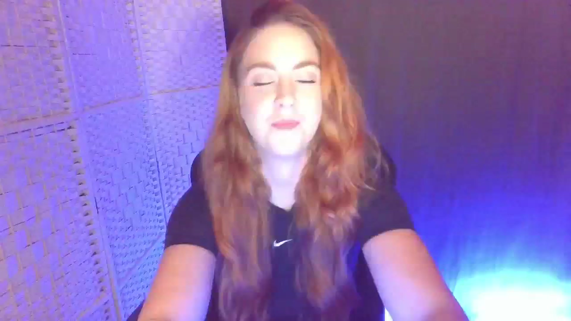 Gallery image thumbnail from YourEmilyRose's myfreecams stream on, 11/27/2025, 24:04 image 2 of 20
