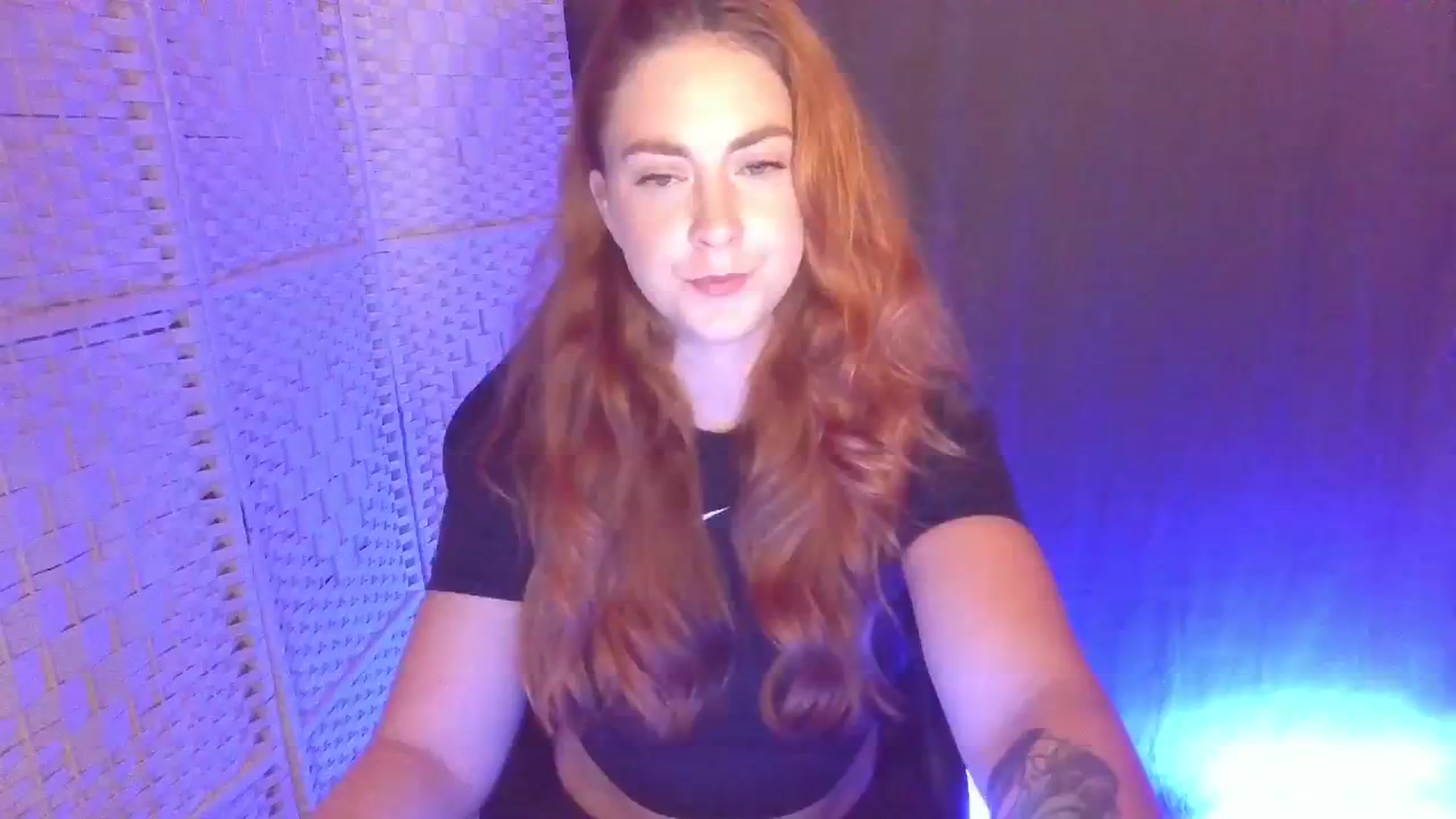 Gallery image thumbnail from YourEmilyRose's myfreecams stream on, 11/27/2025, 24:04 image 1 of 20