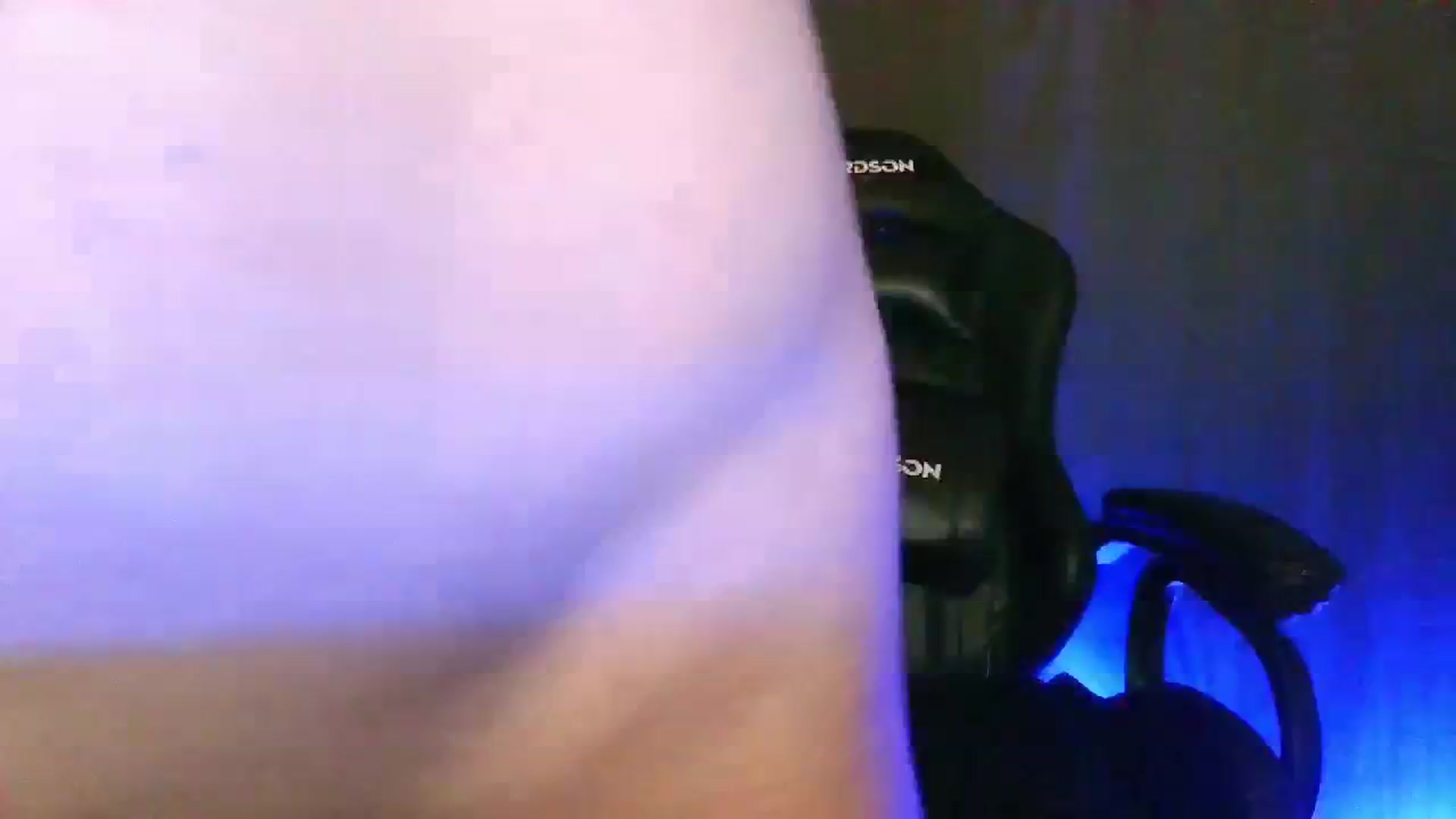 Gallery image thumbnail from YourEmilyRose's myfreecams stream on, 11/30/2025, 02:55 image 4 of 20