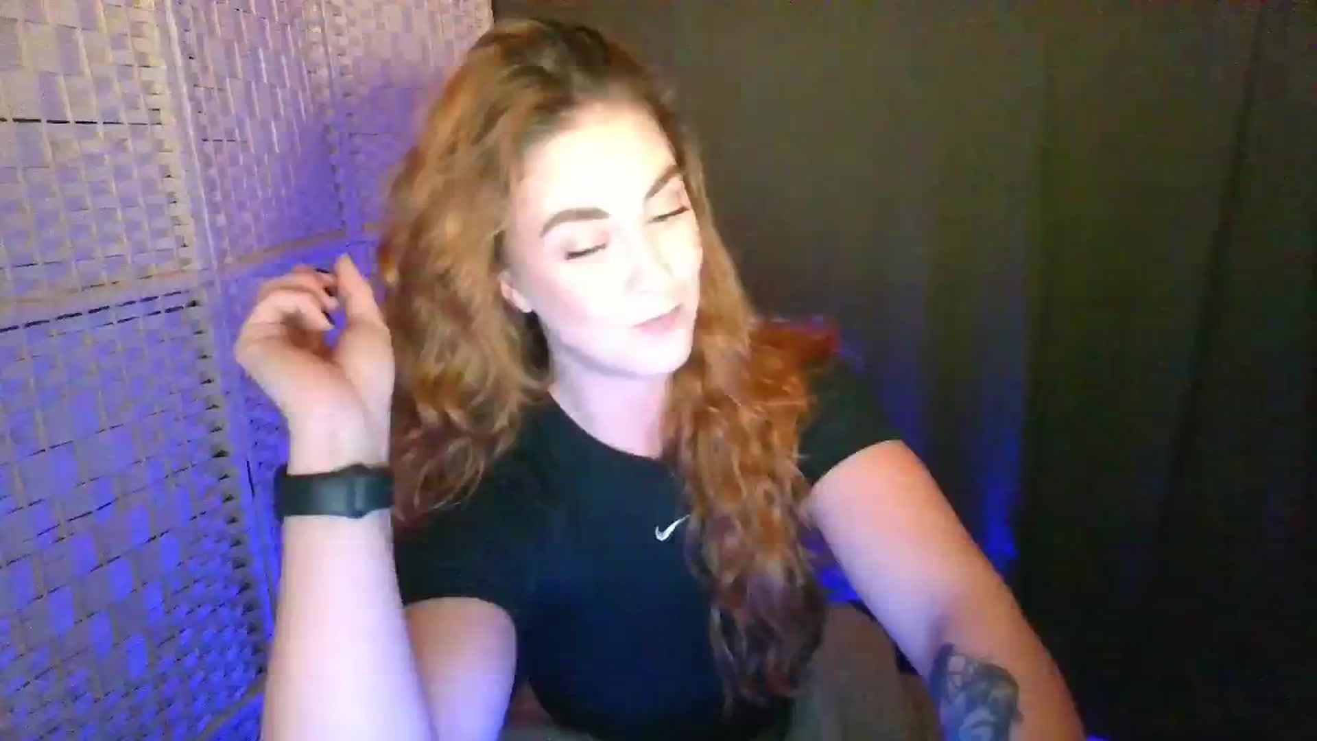 Gallery image thumbnail from YourEmilyRose's myfreecams stream on, 01/11/2026, 24:08 image 5 of 20