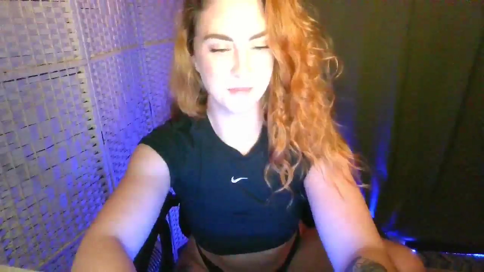 Gallery image thumbnail from YourEmilyRose's myfreecams stream on, 01/11/2026, 24:08 image 14 of 20