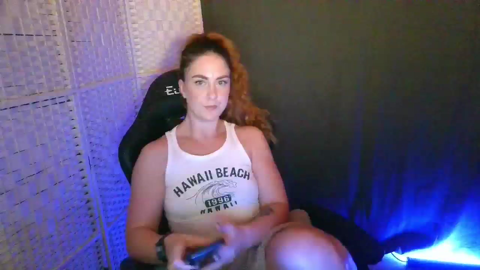 Gallery image thumbnail from YourEmilyRose's myfreecams stream on, 01/14/2026, 22:49 image 13 of 20