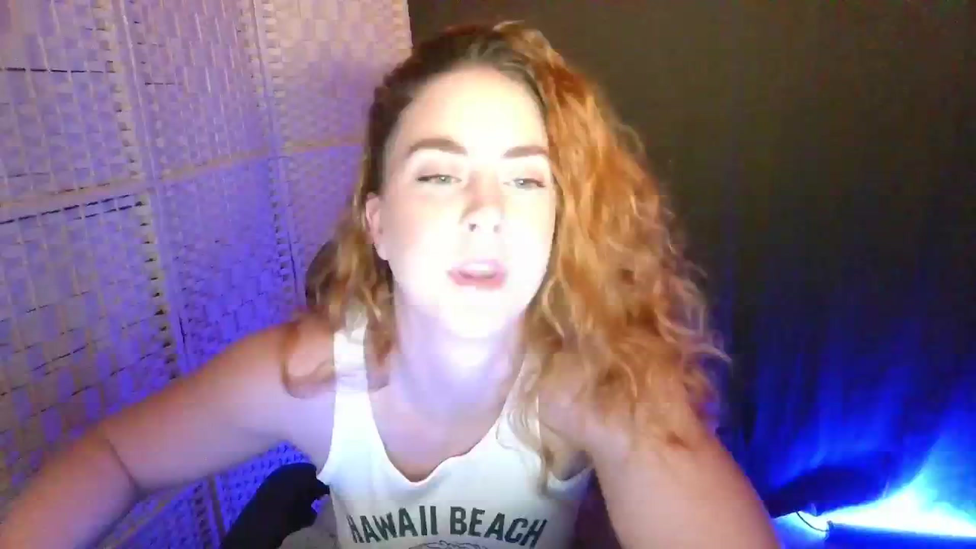 Gallery image thumbnail from YourEmilyRose's myfreecams stream on, 01/14/2026, 22:49 image 5 of 20