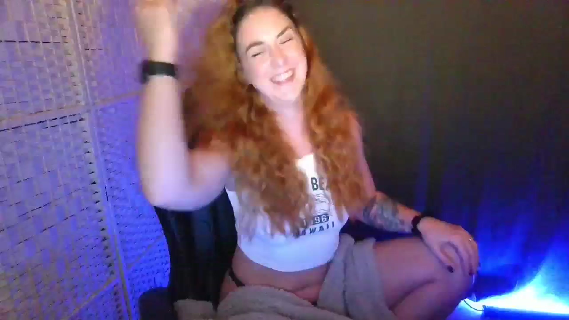 Gallery image thumbnail from YourEmilyRose's myfreecams stream on, 01/14/2026, 22:49 image 17 of 20