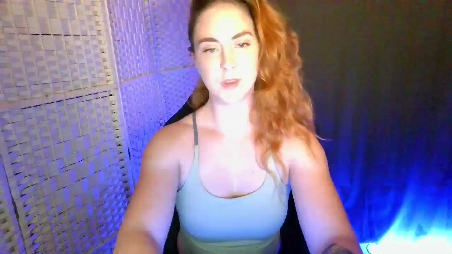 Gallery image thumbnail from YourEmilyRose's myfreecams stream on, 01/15/2026, 23:00 image 7 of 20