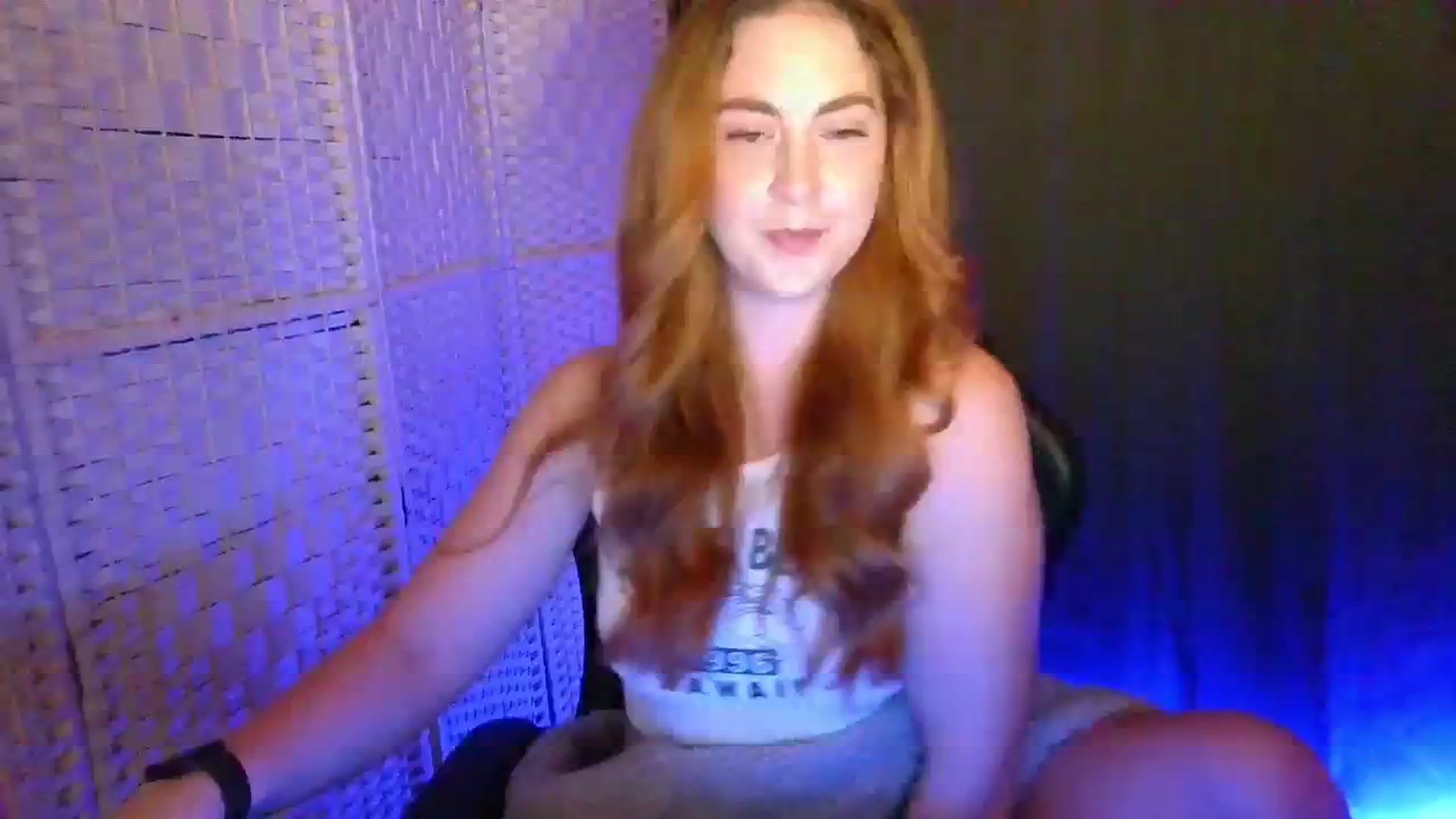 Gallery image thumbnail from YourEmilyRose's myfreecams stream on, 01/21/2026, 21:44 image 9 of 20