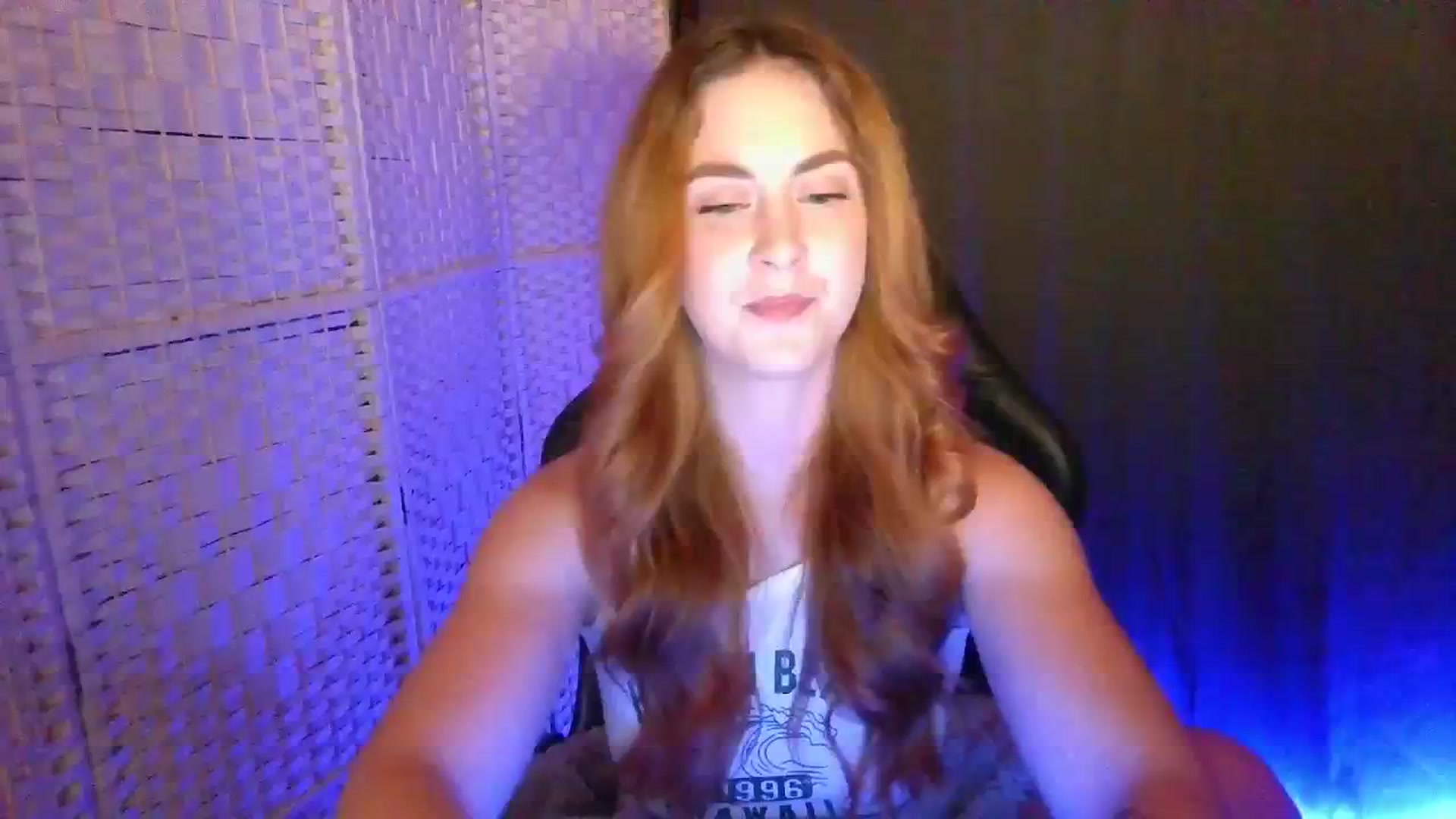 Gallery image thumbnail from YourEmilyRose's myfreecams stream on, 01/21/2026, 21:44 image 12 of 20