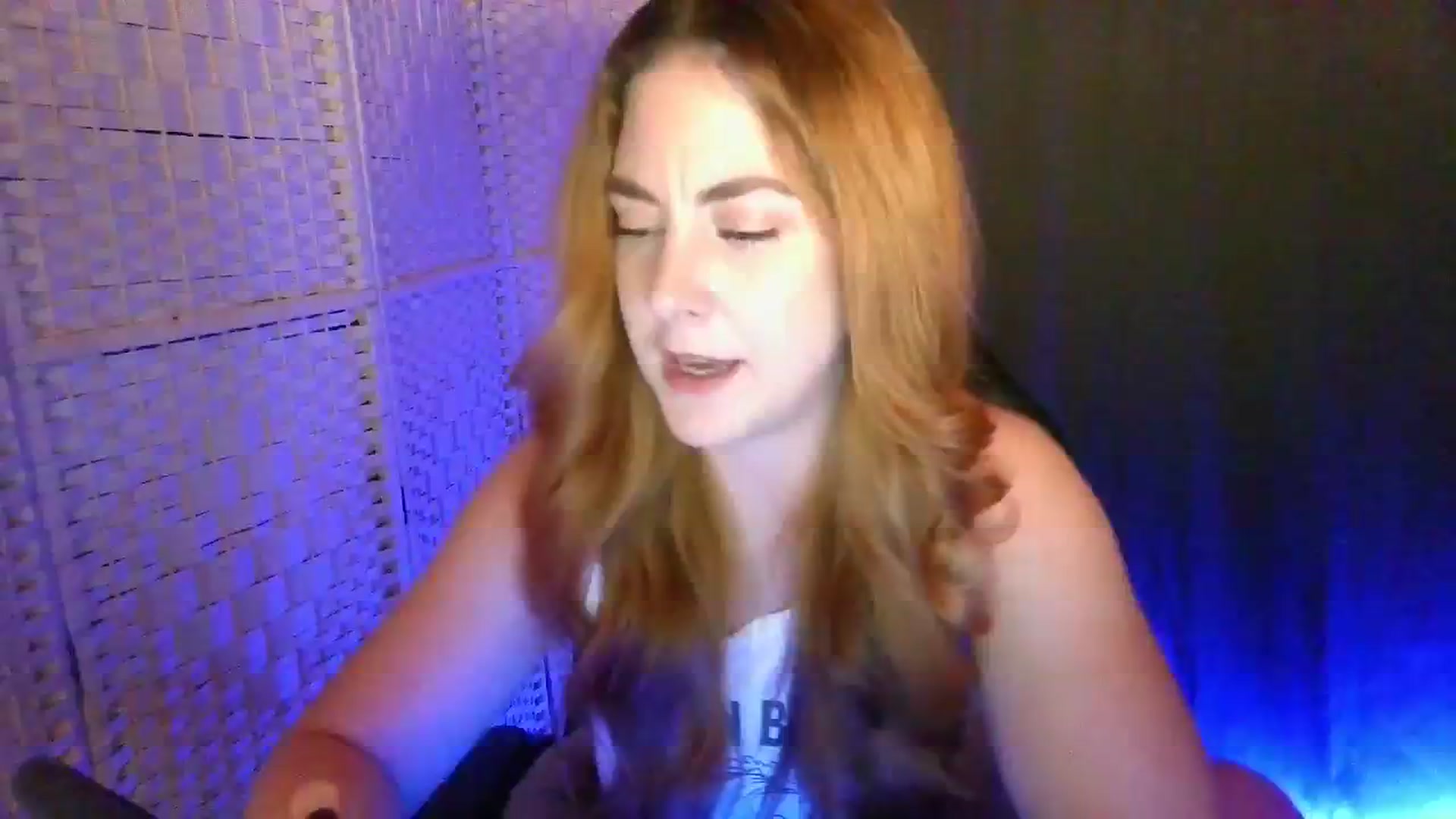Gallery image thumbnail from YourEmilyRose's myfreecams stream on, 01/21/2026, 21:44 image 10 of 20