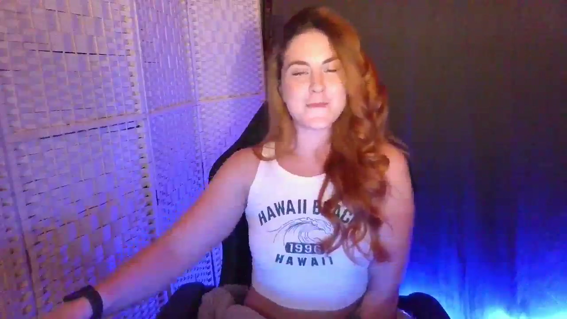 Gallery image thumbnail from YourEmilyRose's myfreecams stream on, 01/21/2026, 21:44 image 19 of 20