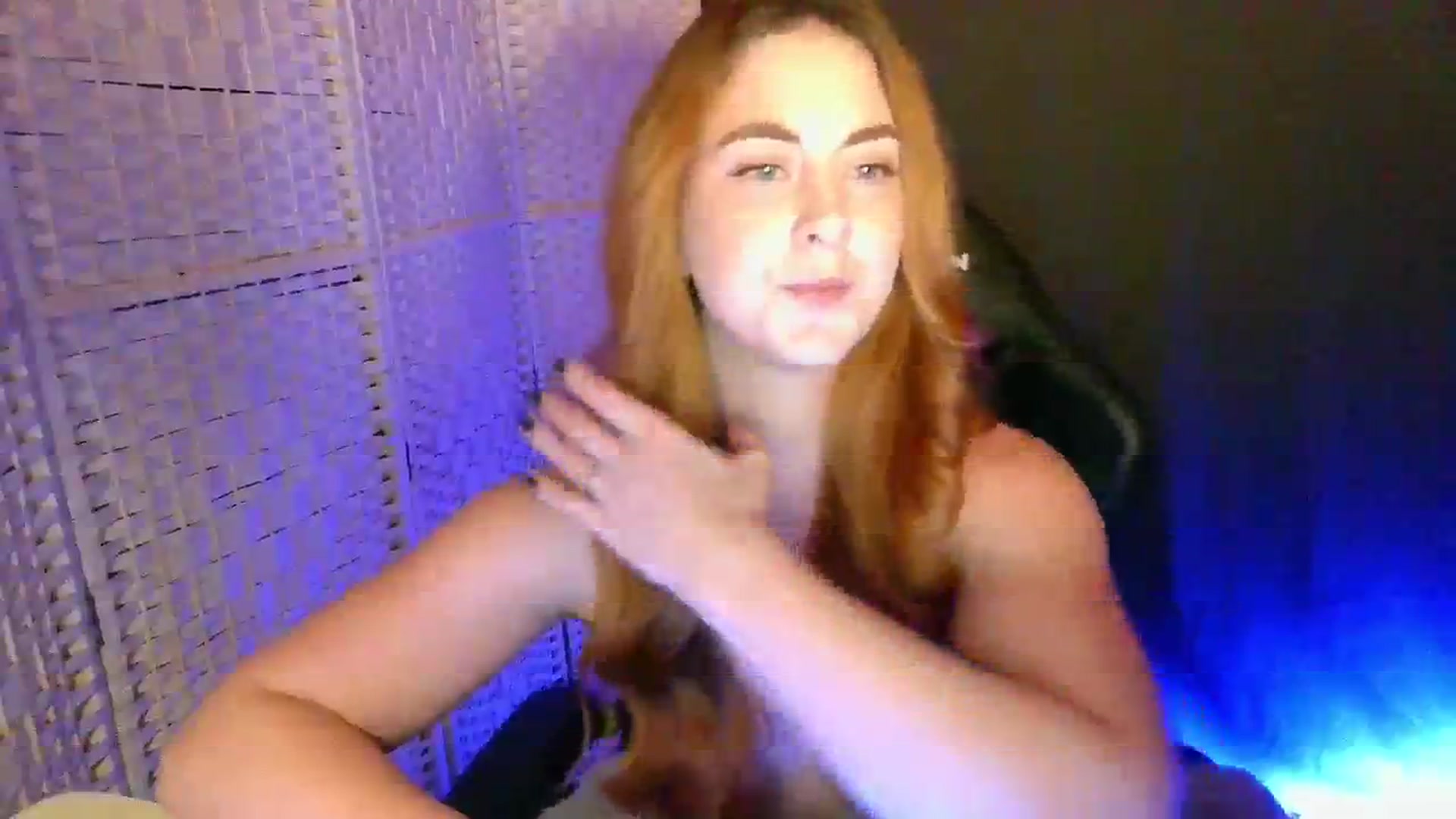Gallery image thumbnail from YourEmilyRose's myfreecams stream on, 01/21/2026, 22:34 image 12 of 20