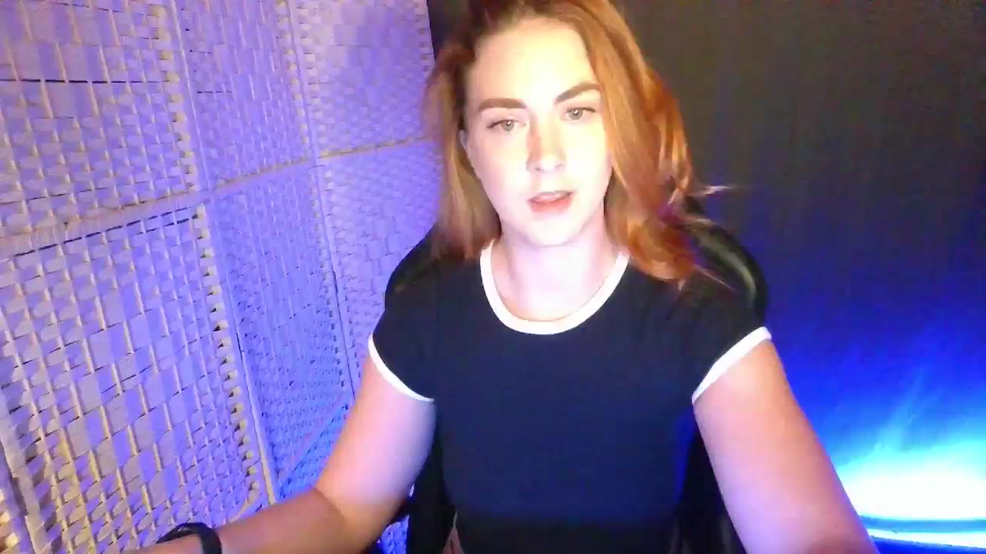 Gallery image thumbnail from YourEmilyRose's myfreecams stream on, 02/19/2026, 22:13 image 7 of 20