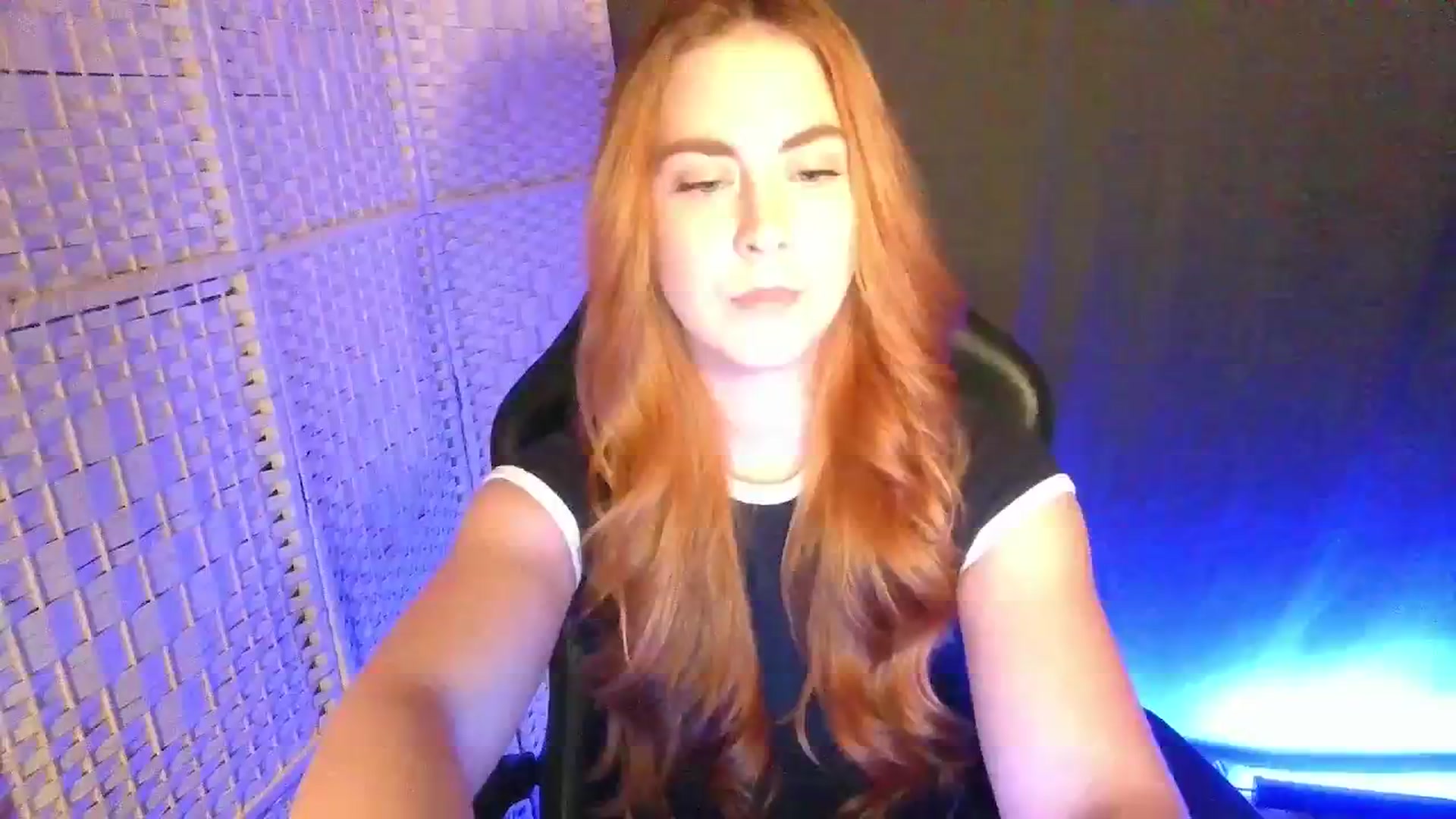 Gallery image thumbnail from YourEmilyRose's myfreecams stream on, 02/19/2026, 22:41 image 17 of 20