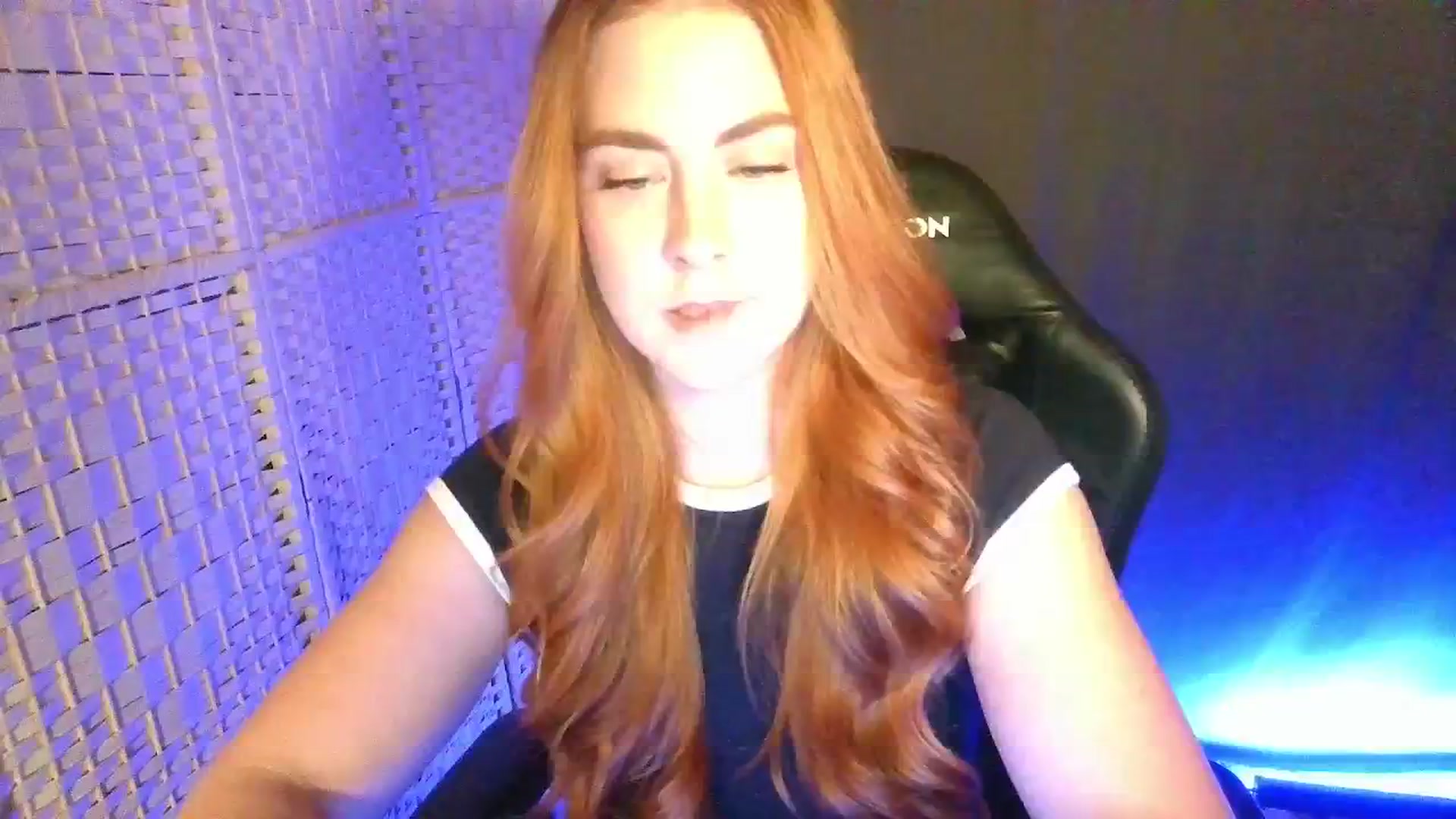 Gallery image thumbnail from YourEmilyRose's myfreecams stream on, 02/19/2026, 22:41 image 18 of 20