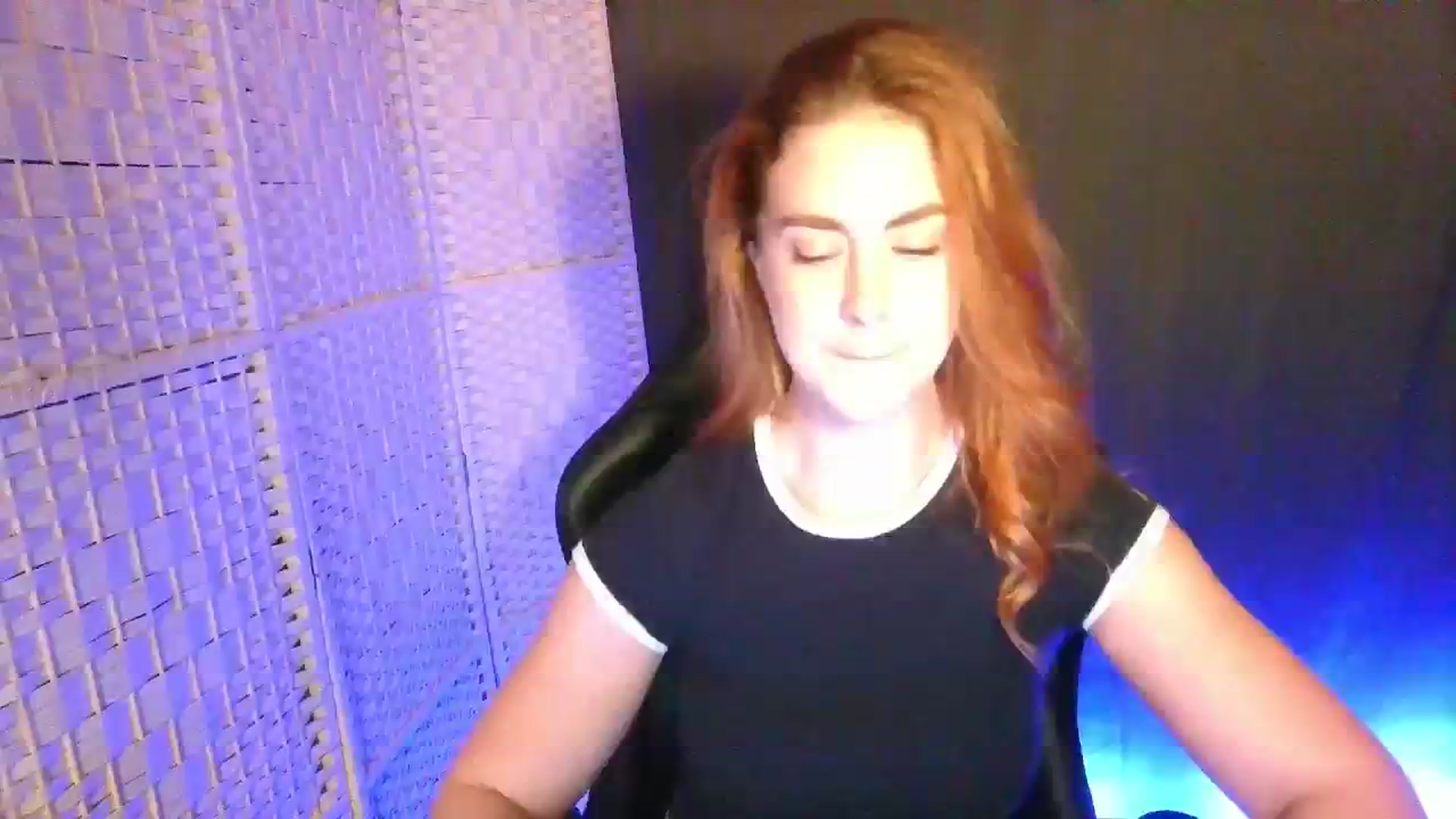 Gallery image thumbnail from YourEmilyRose's myfreecams stream on, 02/19/2026, 22:41 image 10 of 20
