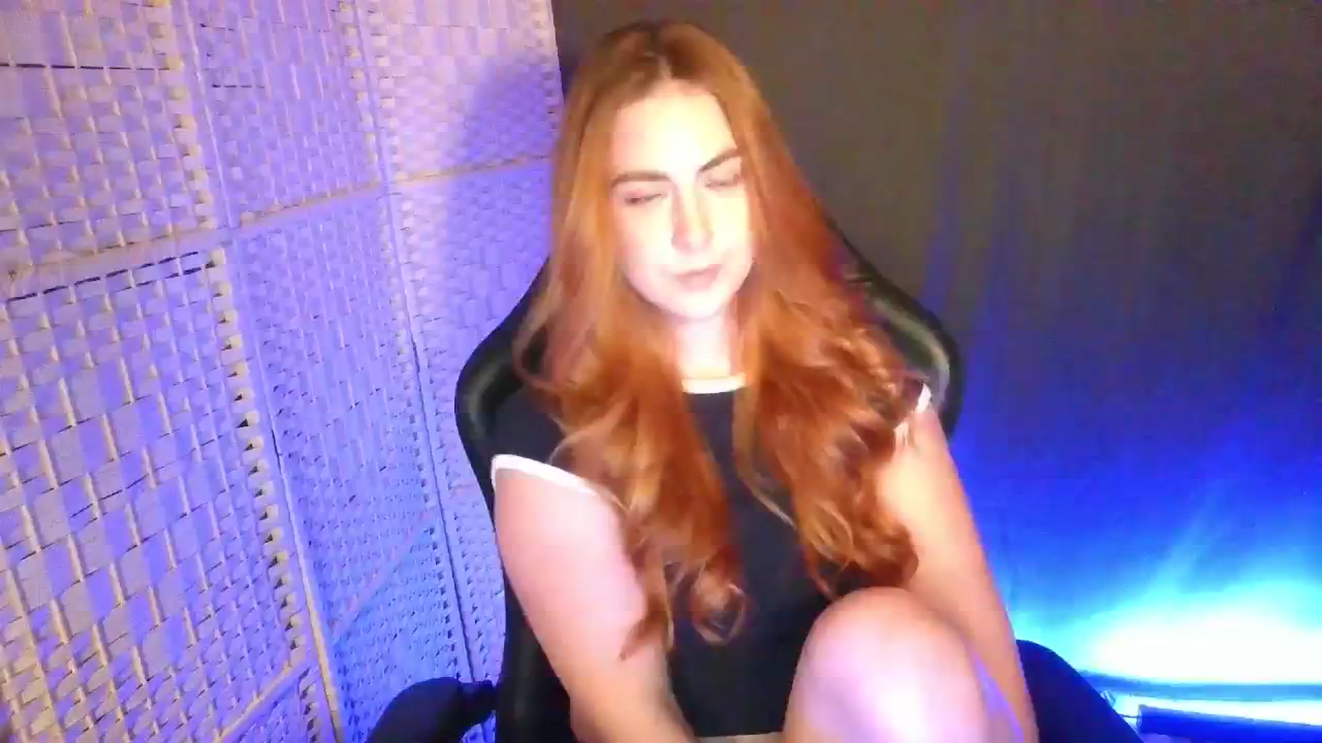 Gallery image thumbnail from YourEmilyRose's myfreecams stream on, 02/19/2026, 22:41 image 13 of 20