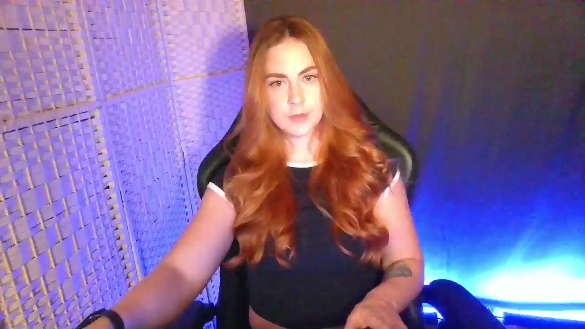 Gallery image thumbnail from YourEmilyRose's myfreecams stream on, 02/19/2026, 22:41 image 15 of 20