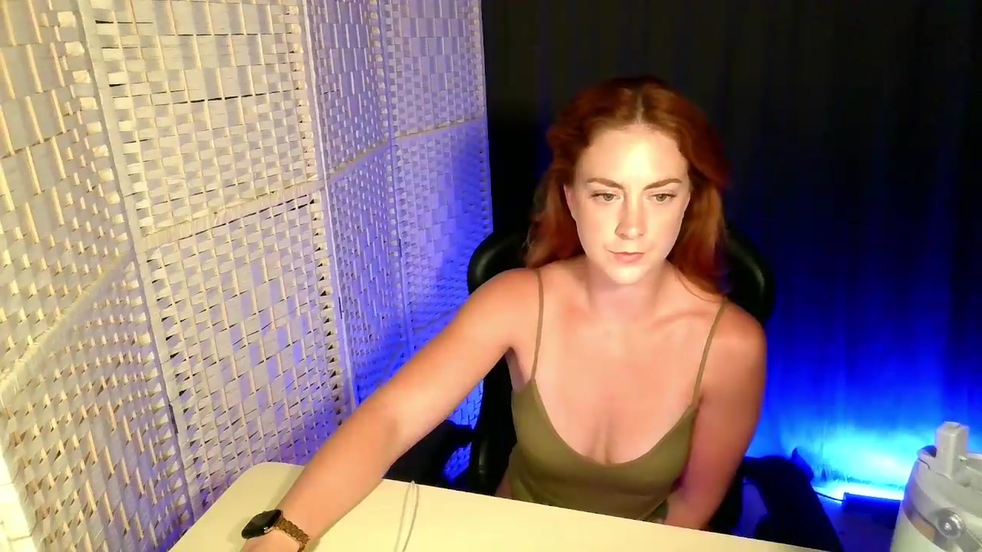 Gallery image thumbnail from YourEmilyRose's myfreecams stream on, 07/20/2026, 21:42 image 9 of 20