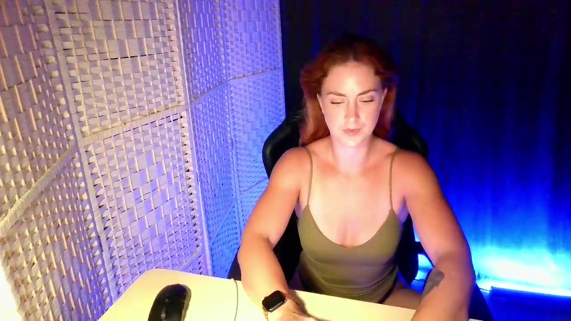 Gallery image thumbnail from YourEmilyRose's myfreecams stream on, 07/20/2026, 21:42 image 14 of 20