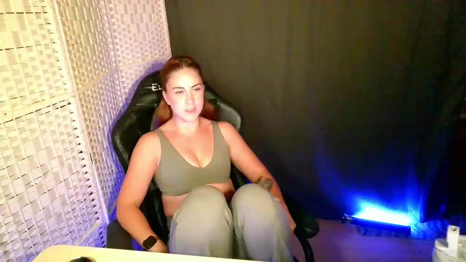 Gallery image thumbnail from YourEmilyRose's myfreecams stream on, 08/08/2026, 22:59 image 3 of 20