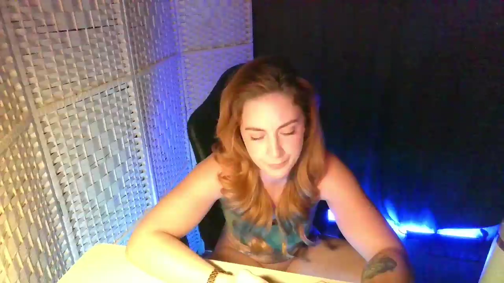 Gallery image thumbnail from YourEmilyRose's myfreecams stream on, 09/21/2026, 22:14 image 7 of 20