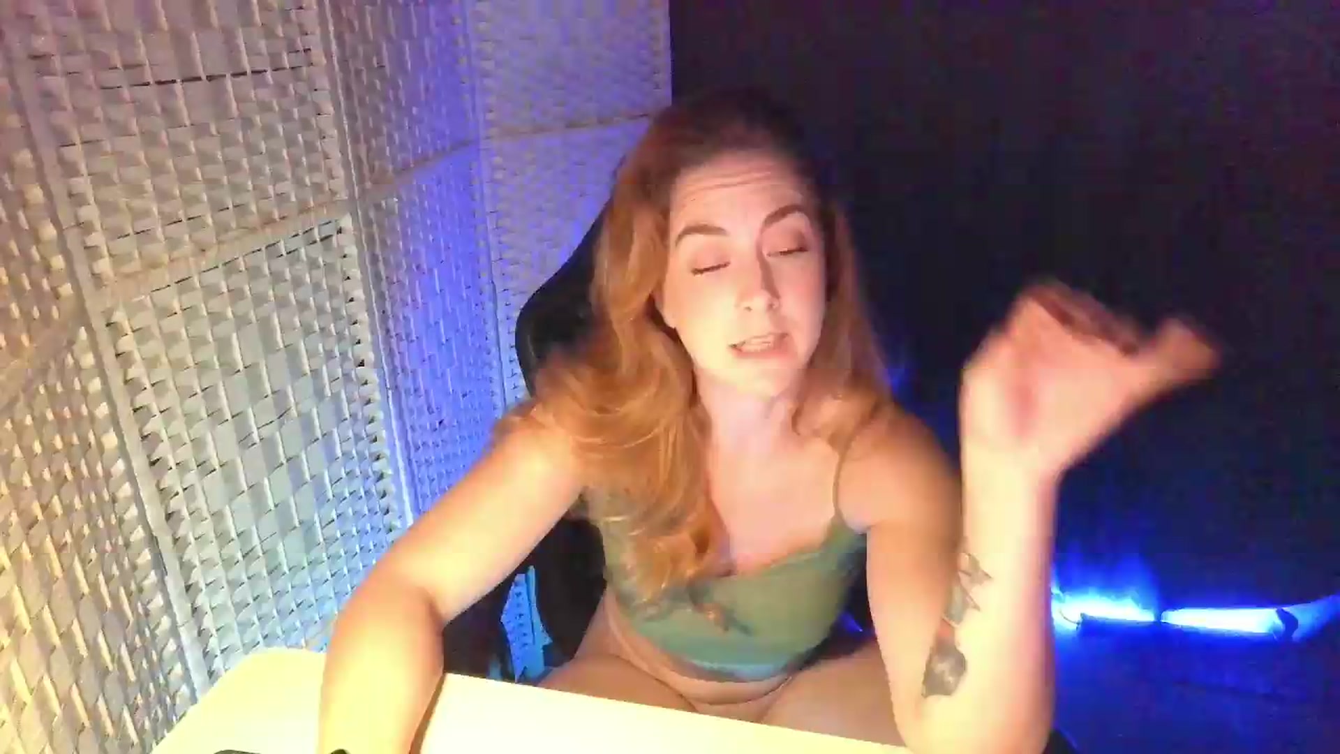 Gallery image thumbnail from YourEmilyRose's myfreecams stream on, 09/21/2026, 22:14 image 3 of 20