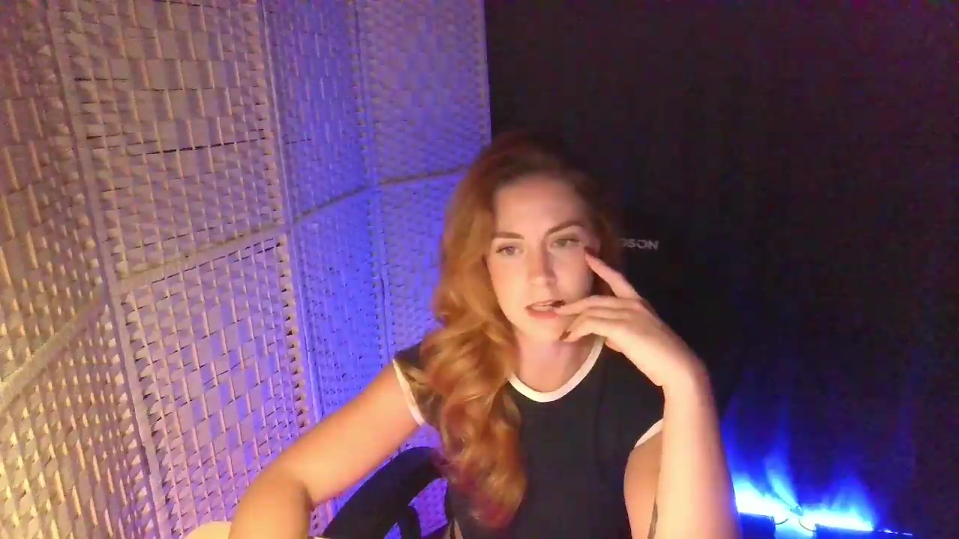Gallery image thumbnail from YourEmilyRose's myfreecams stream on, 09/23/2026, 20:40 image 15 of 20