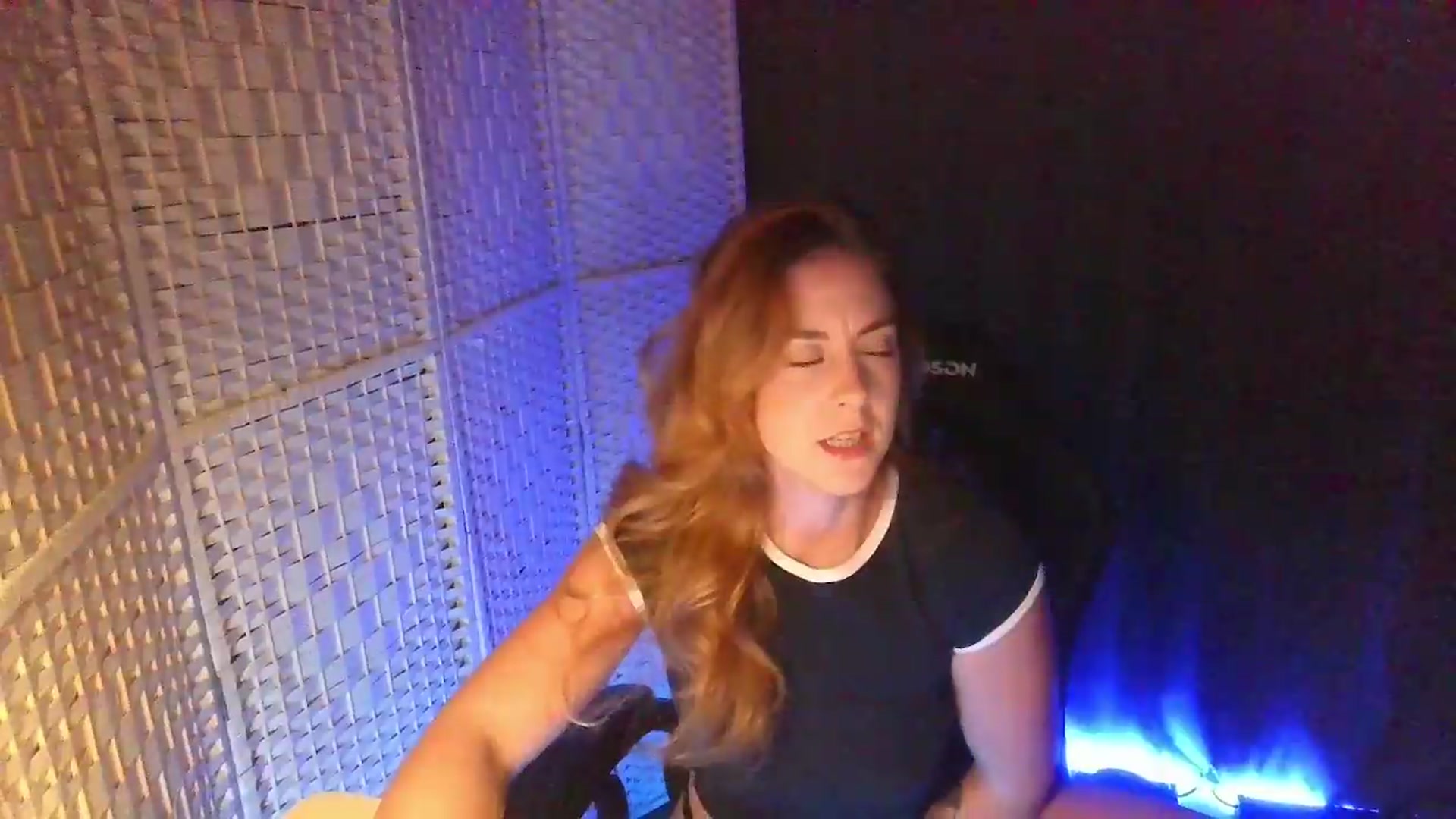 Gallery image thumbnail from YourEmilyRose's myfreecams stream on, 09/23/2026, 20:40 image 17 of 20