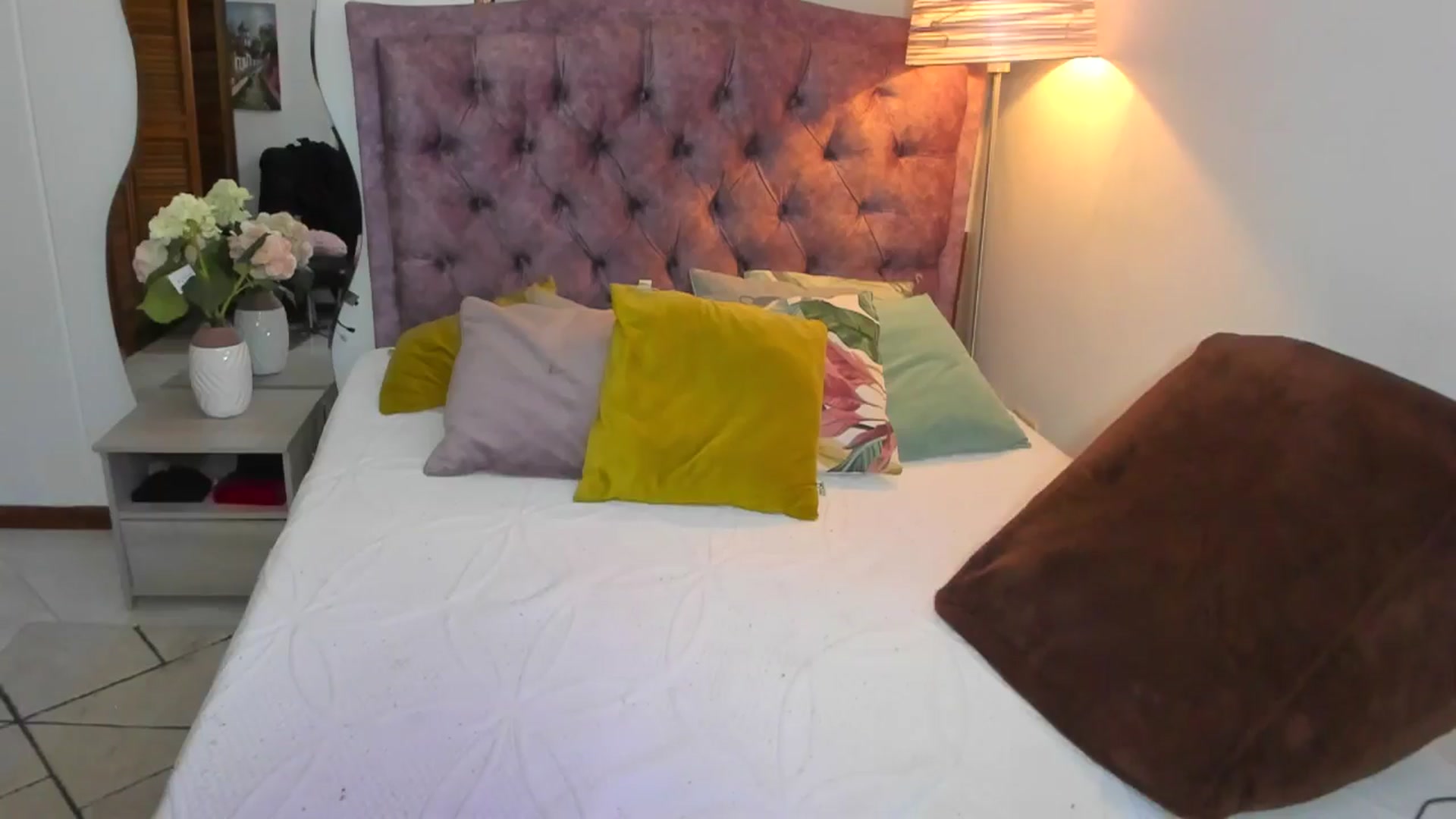 Gallery image thumbnail from YourFavDoll_'s myfreecams stream on, 06/05/2024, 07:18 image 6 of 20