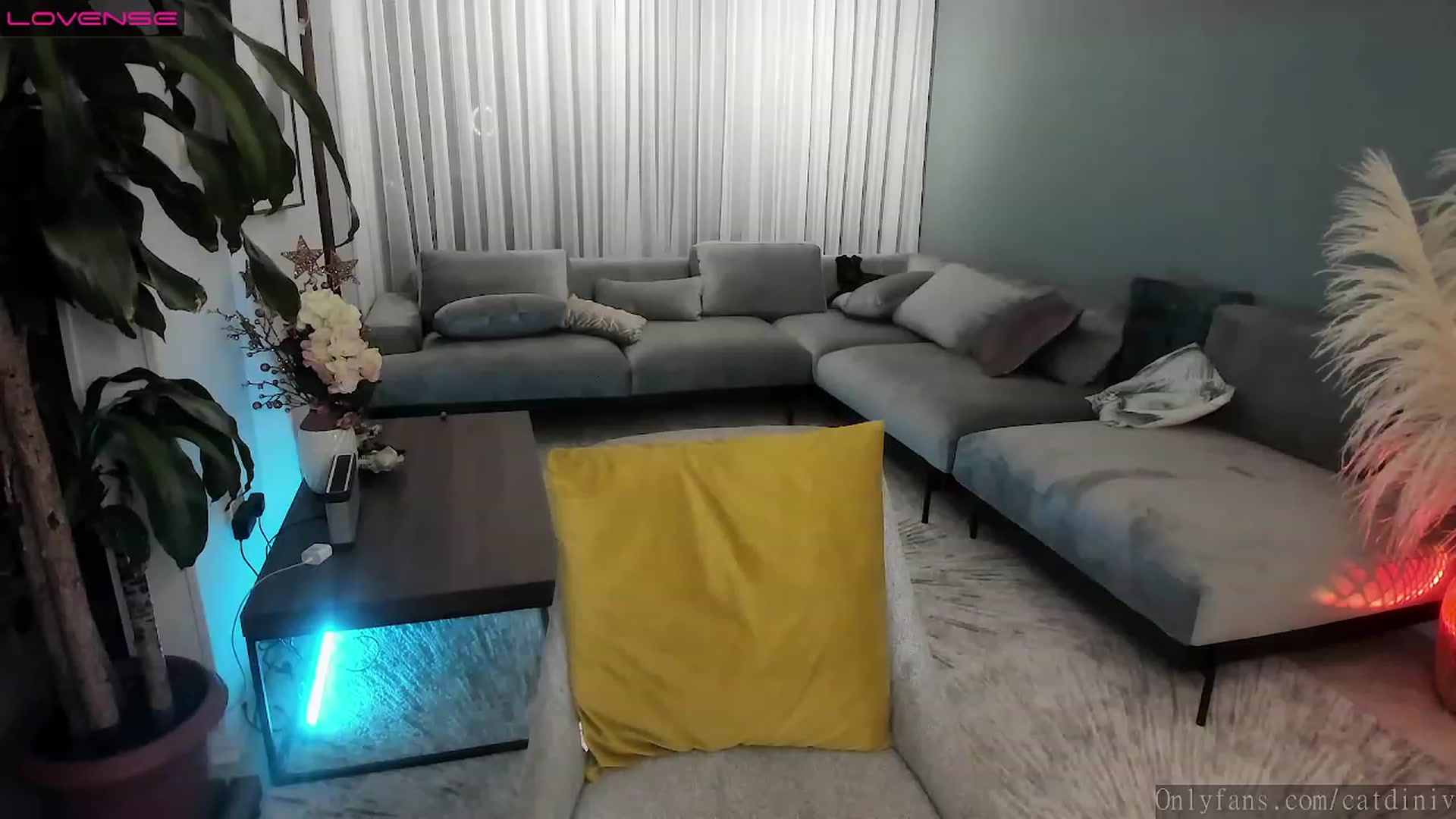 Gallery image thumbnail from YourFavGirl_'s myfreecams stream on, 02/06/2023, 06:26 image 15 of 20