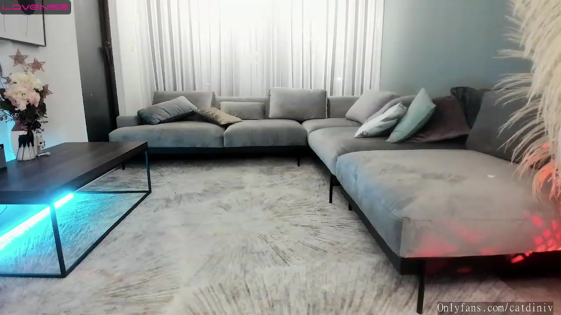 Gallery image thumbnail from YourFavGirl_'s myfreecams stream on, 02/08/2023, 05:25 image 13 of 20