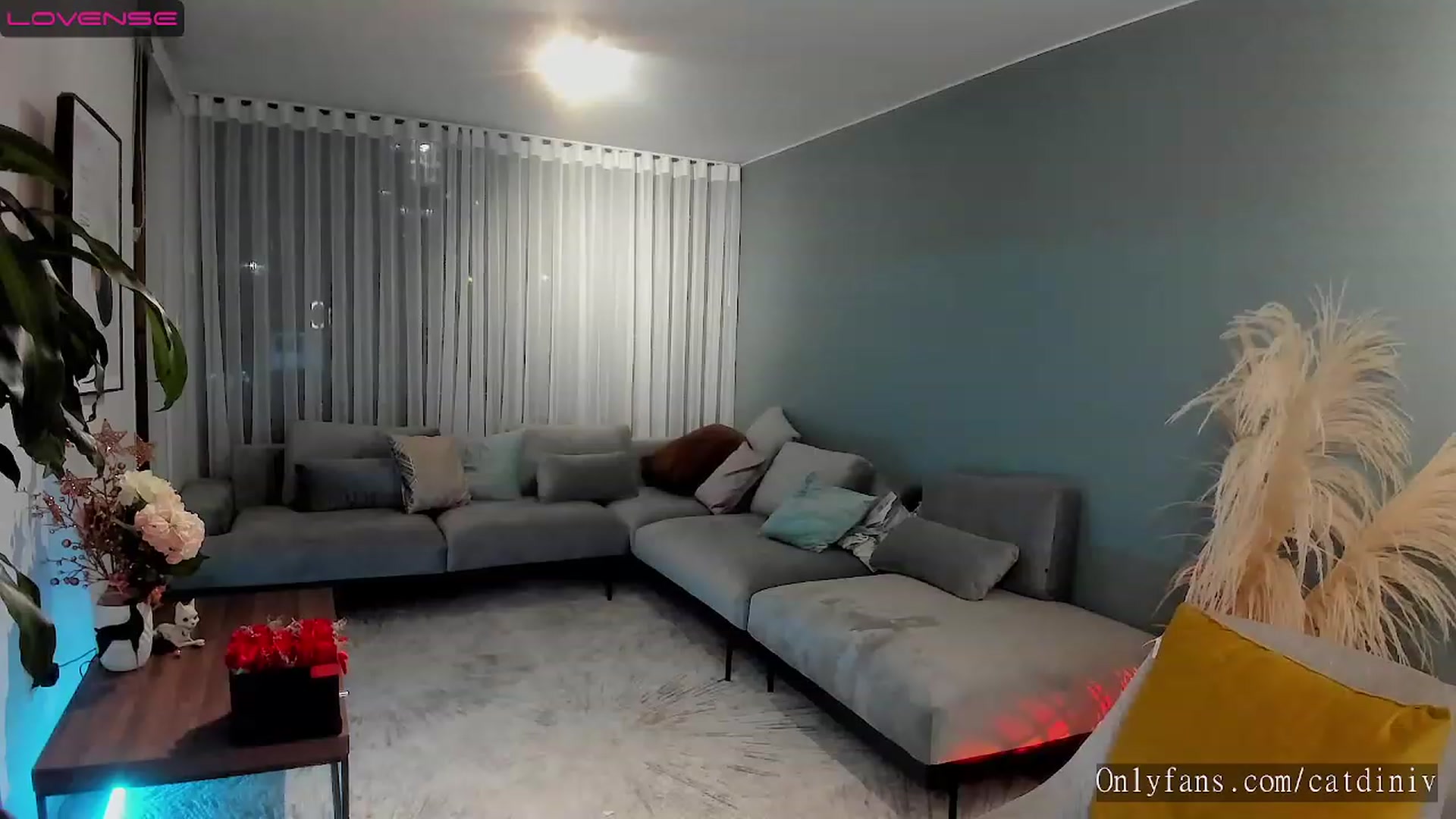 Gallery image thumbnail from YourFavGirl_'s myfreecams stream on, 02/15/2023, 02:33 image 18 of 20