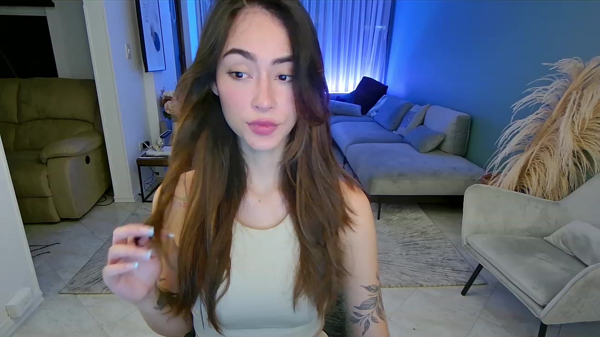 Gallery image thumbnail from YourFavGirl_'s myfreecams stream on, 07/14/2023, 02:56 image 11 of 20